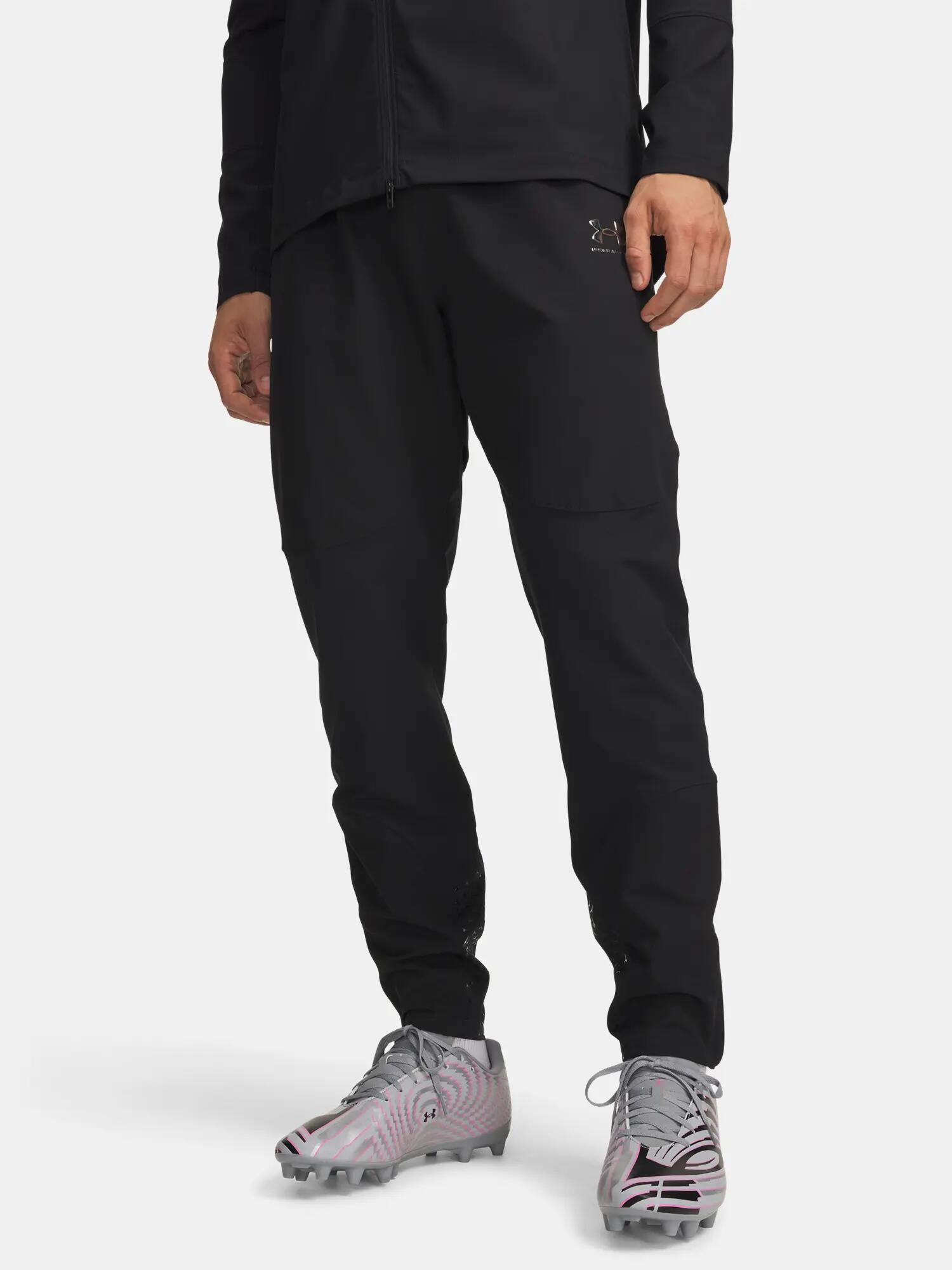 UNDER ARMOUR picture