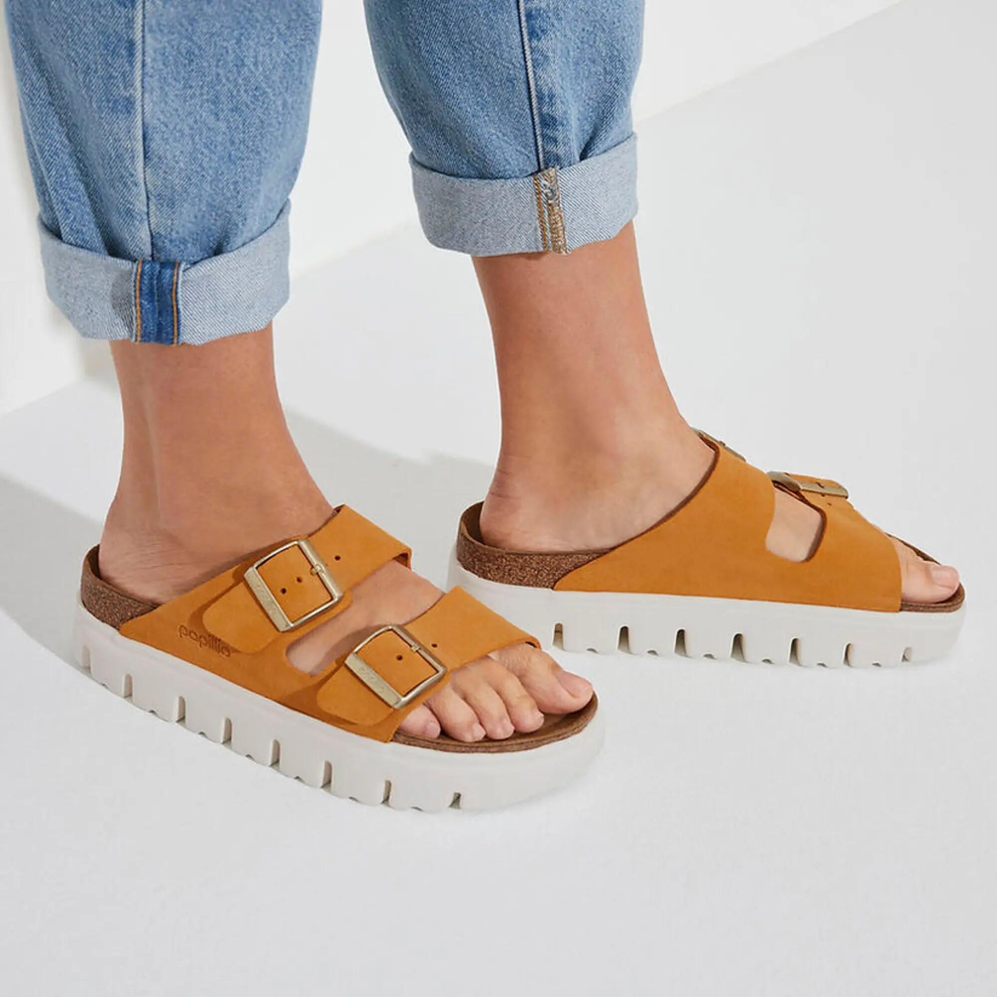 Arizona Chunky-Casual-Sandalen – Veloursleder – Aprikose 4/5