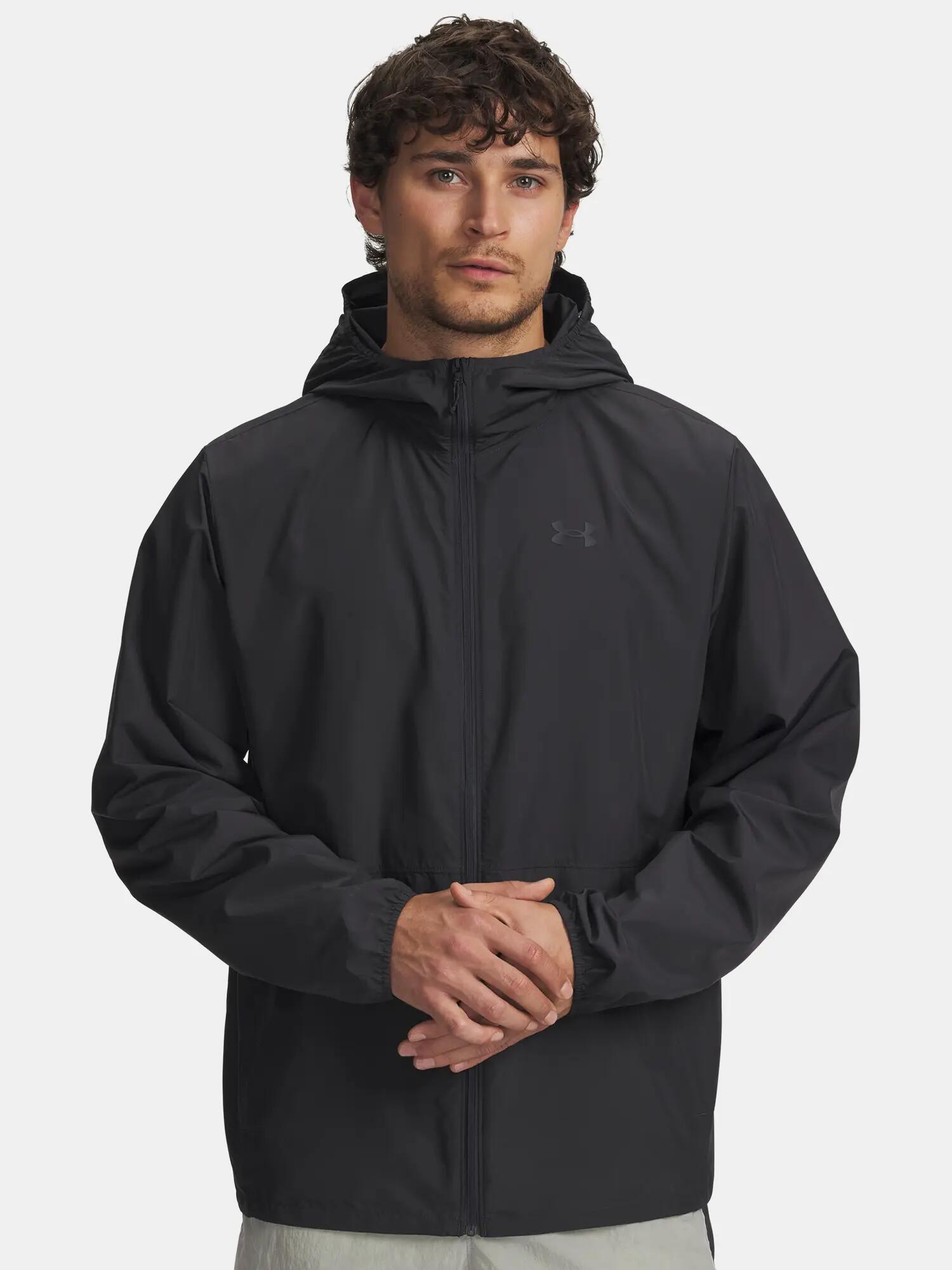 UNDER ARMOUR picture
