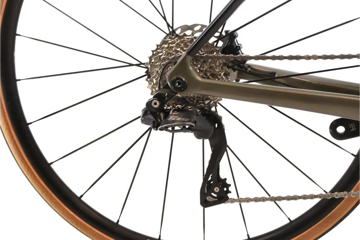 2ND LIFE - Silniční kolo  Xelius SL 5.0 Di2 12V 12 rychlostí 3/8