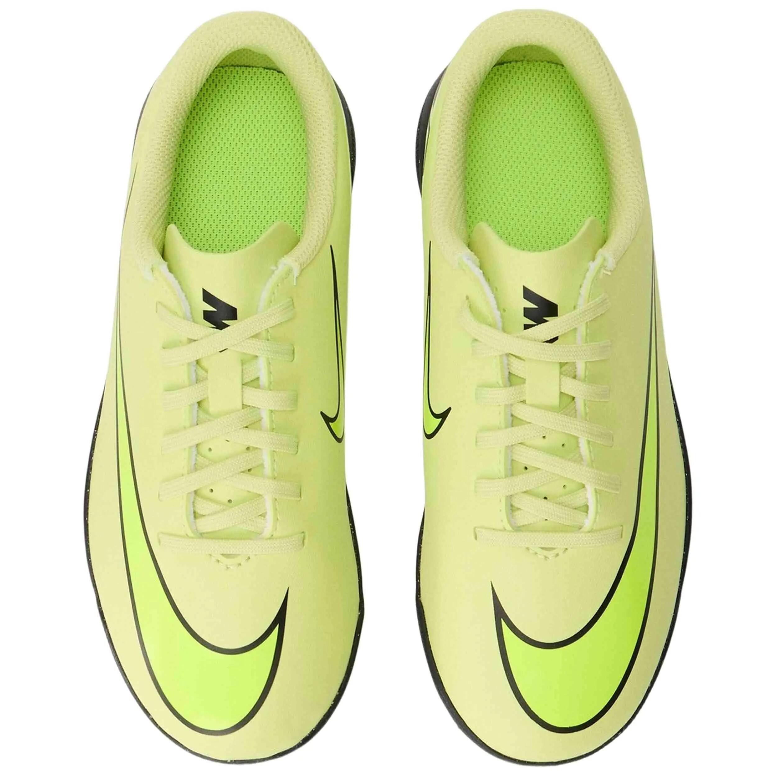 Voetbalschoenen Nike model FQ8287-300 voor unisex jongens 4/5