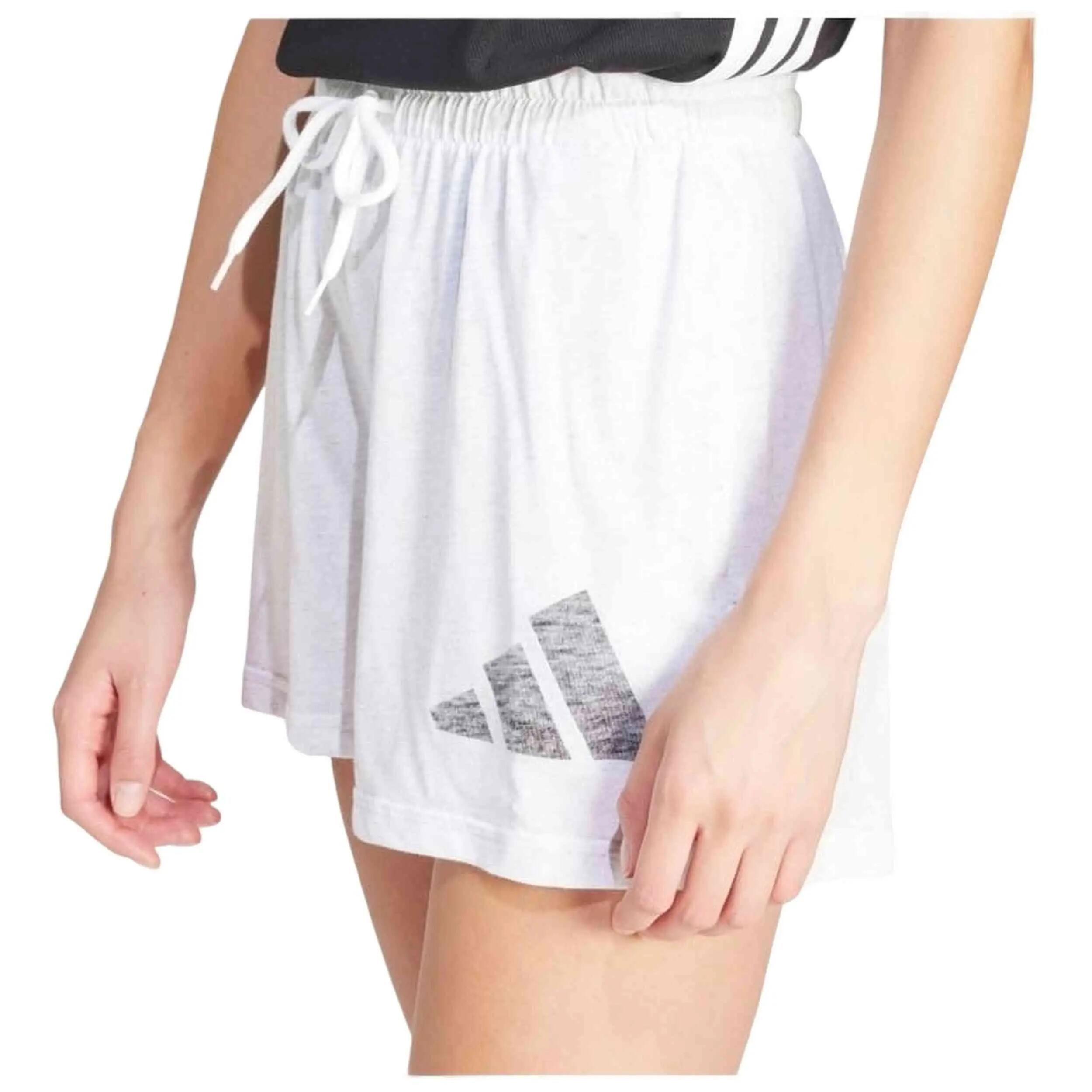 Calções Adidas modelo Essentials Winners para mulheres 5/5