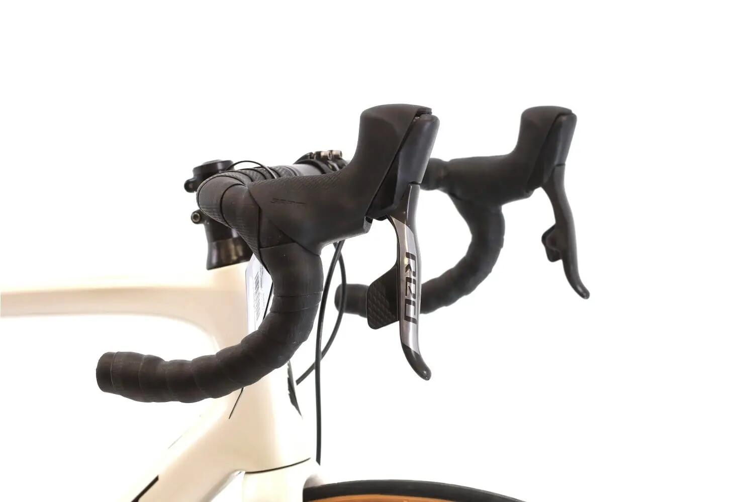 2ND LIFE - Silniční kolo  S-Works Tarmac SL6 AXS 12V 12 rychlostí 6/8