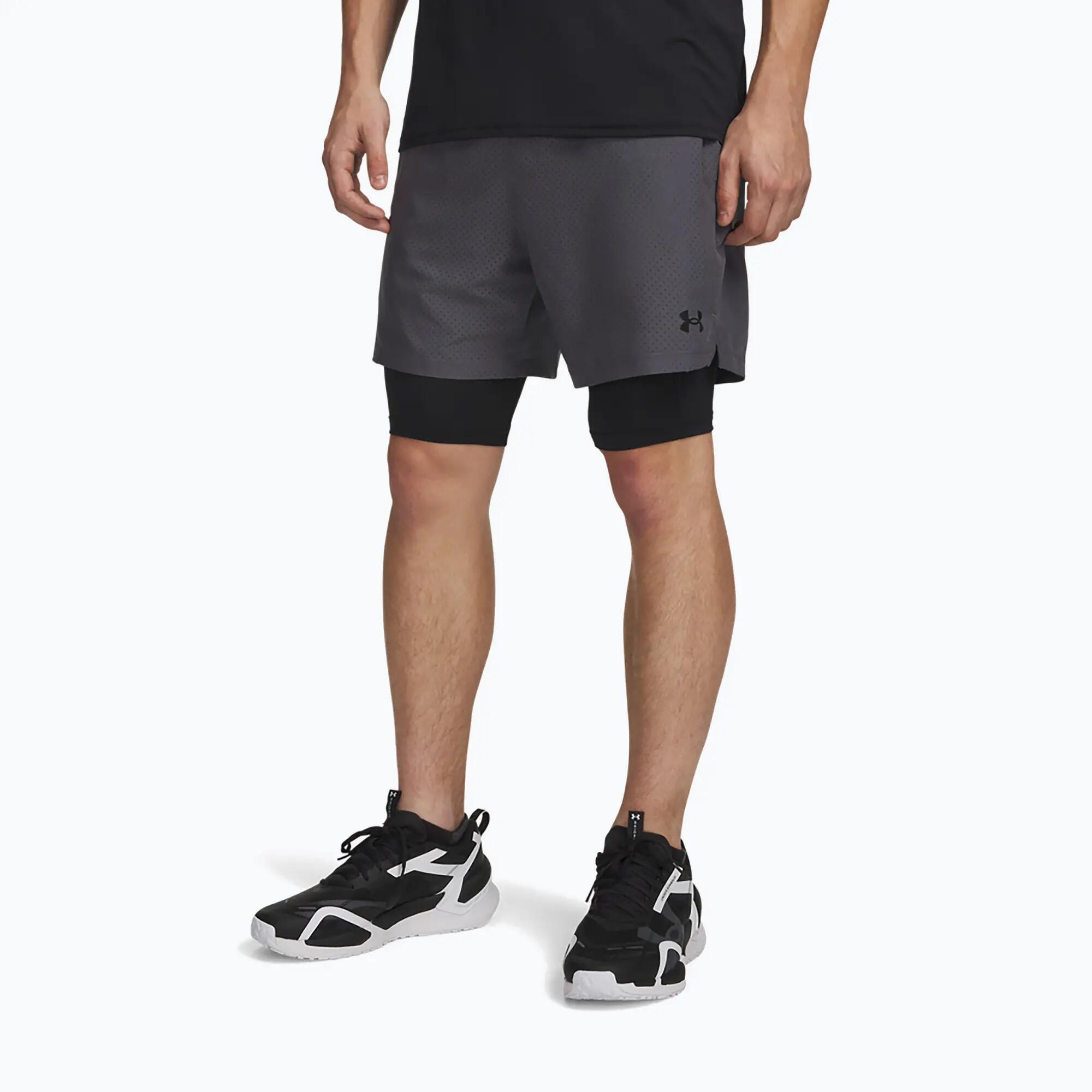 UNDER ARMOUR picture