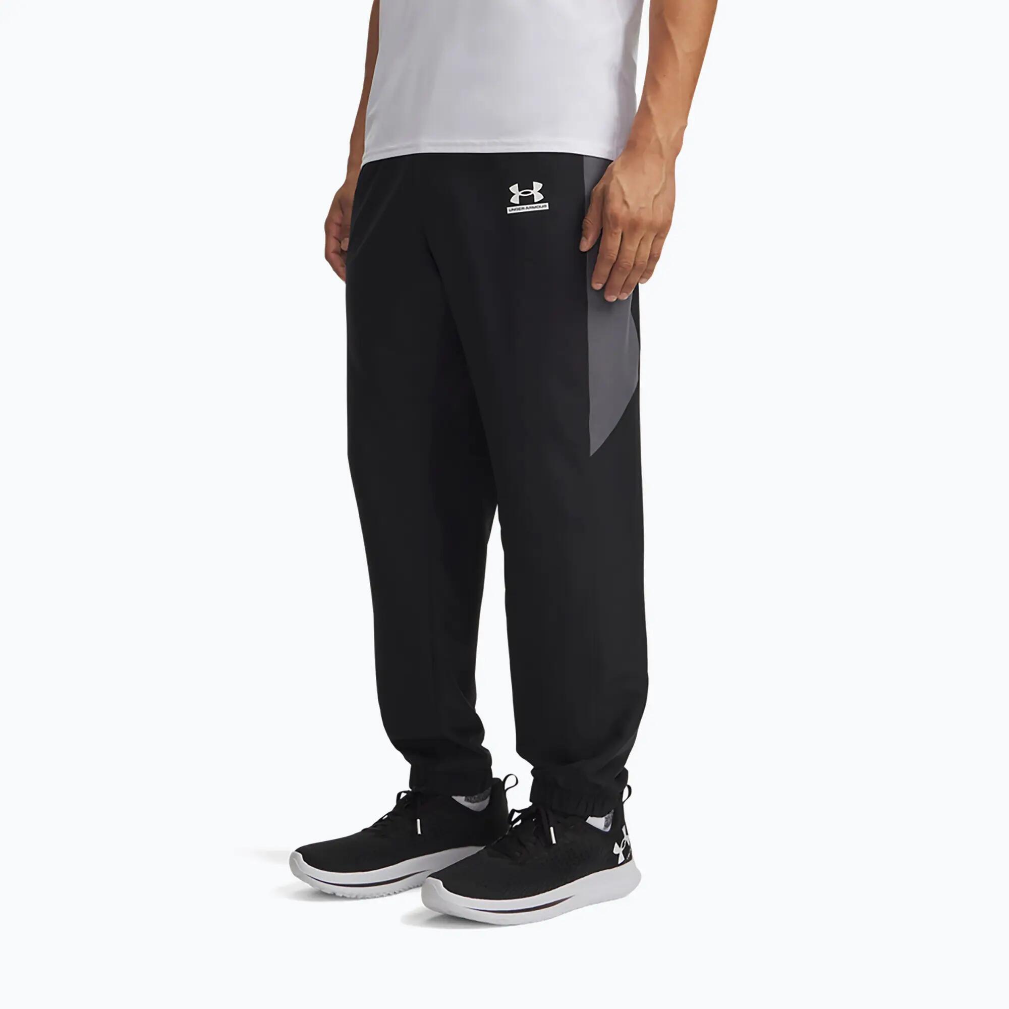 UNDER ARMOUR picture