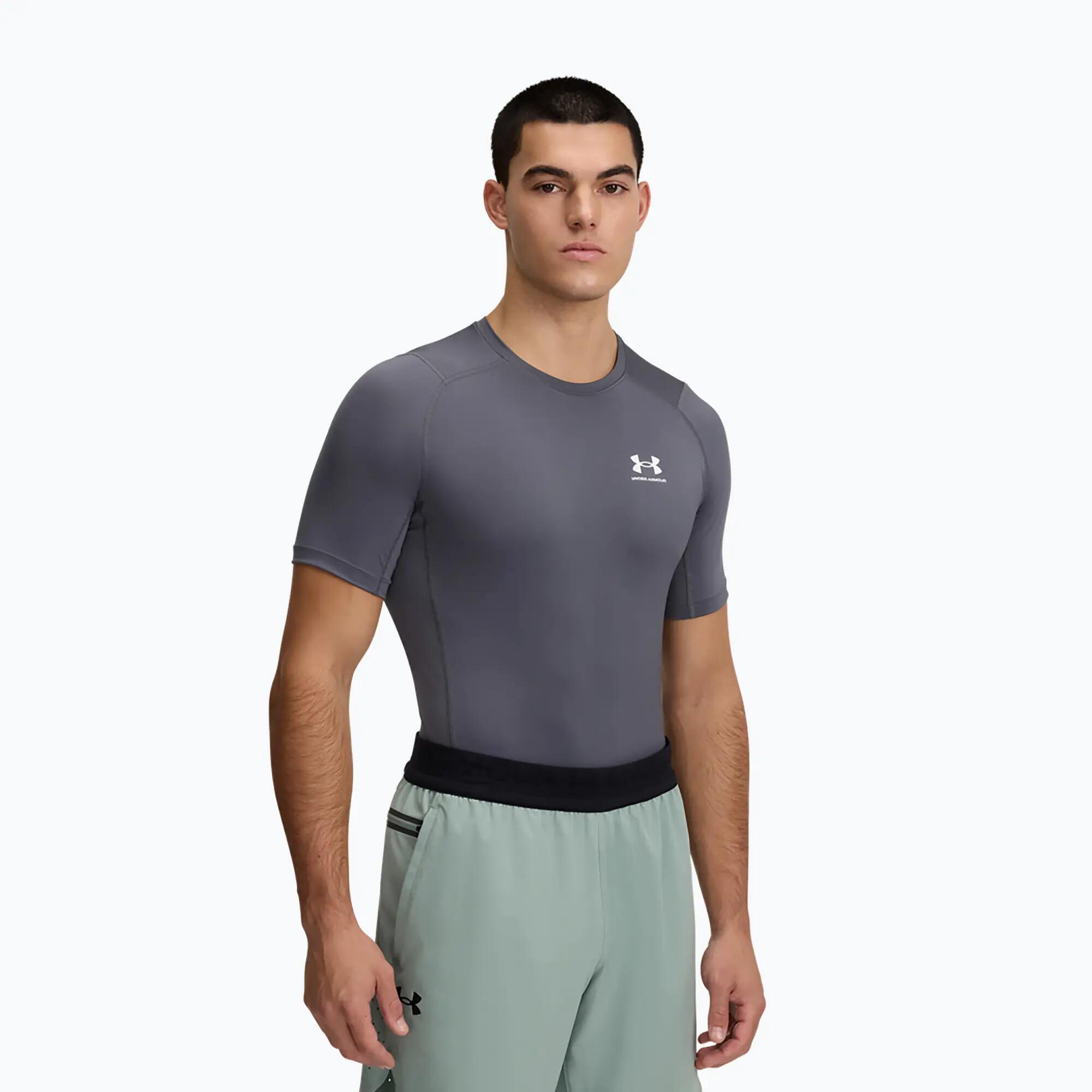 UNDER ARMOUR picture