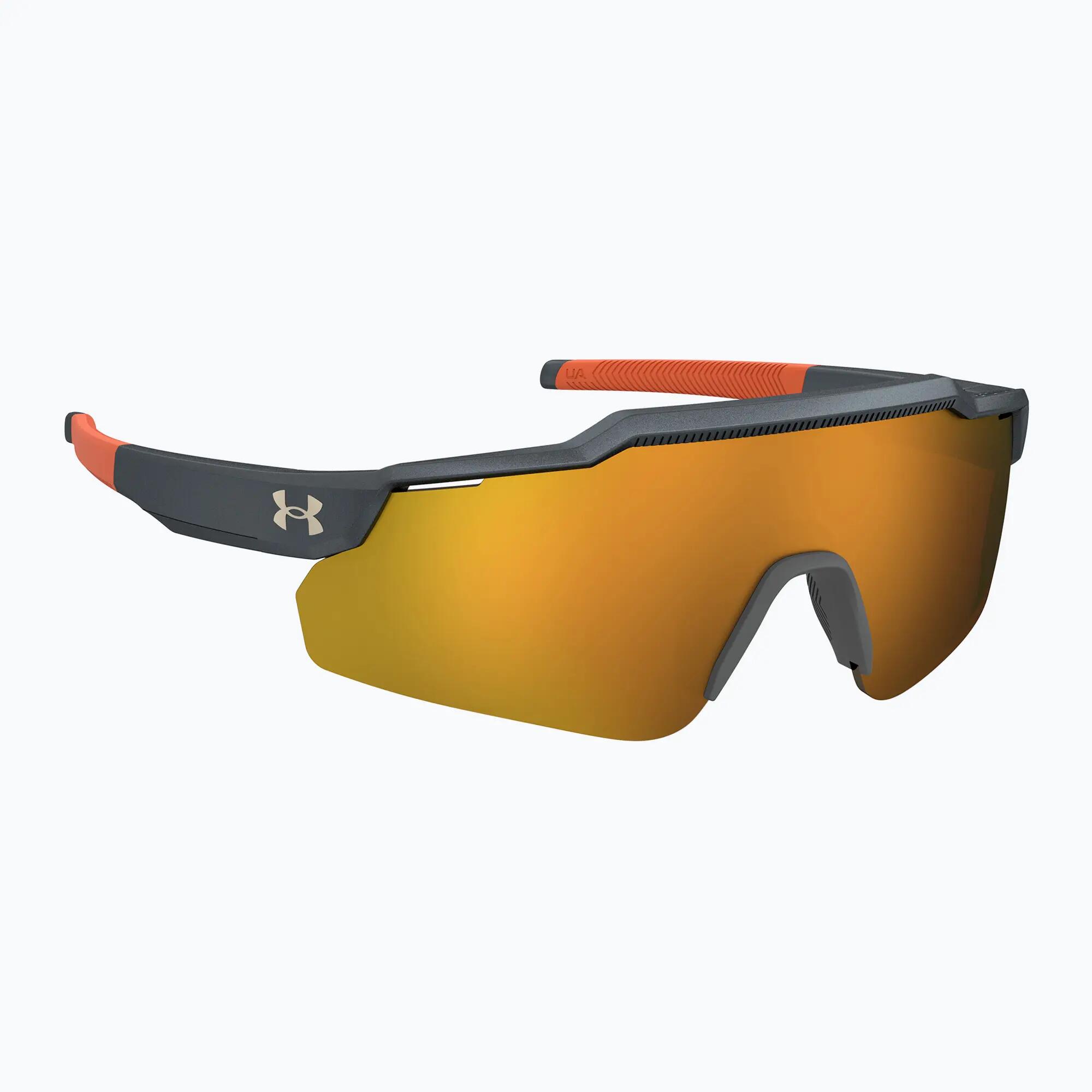 UNDER ARMOUR picture