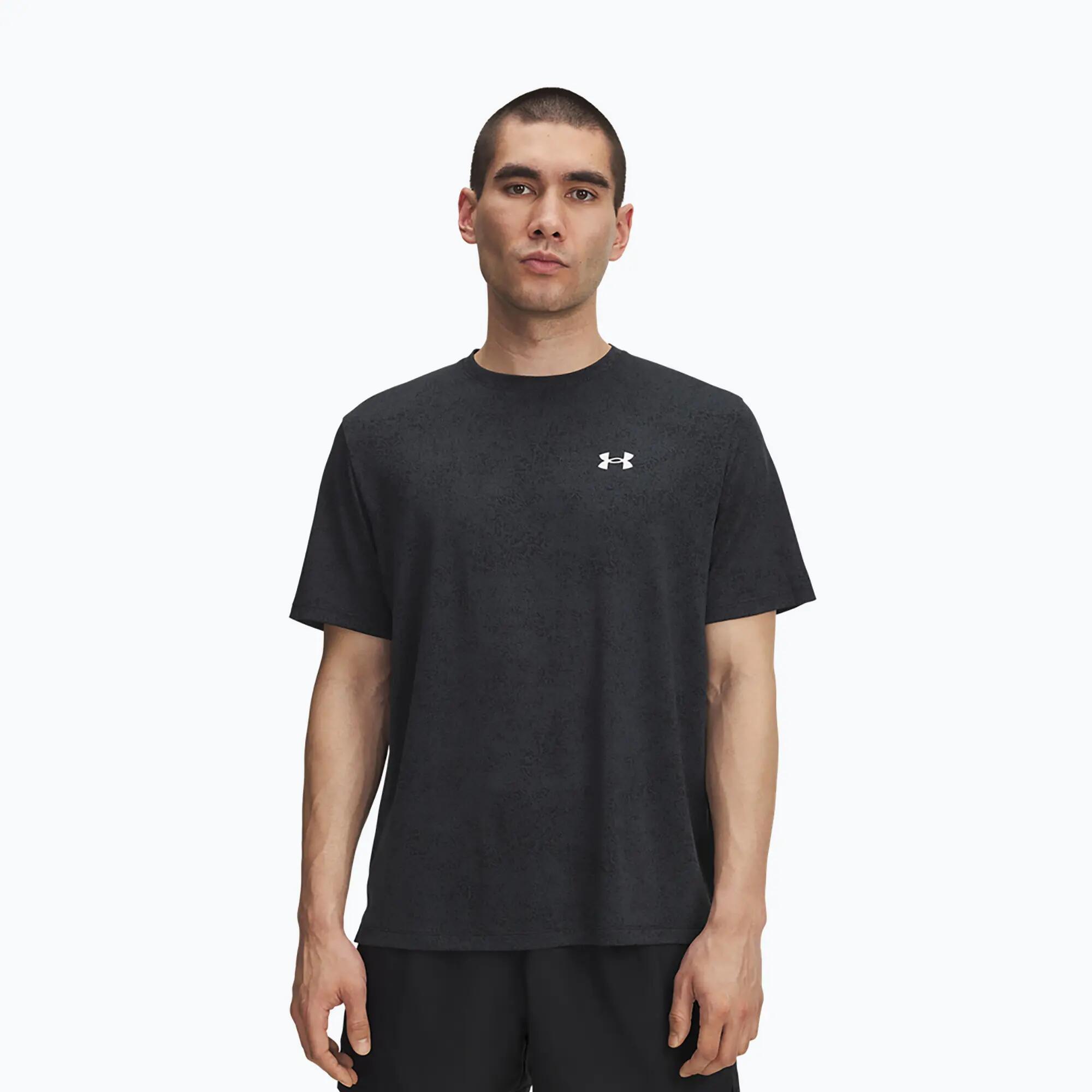 UNDER ARMOUR picture