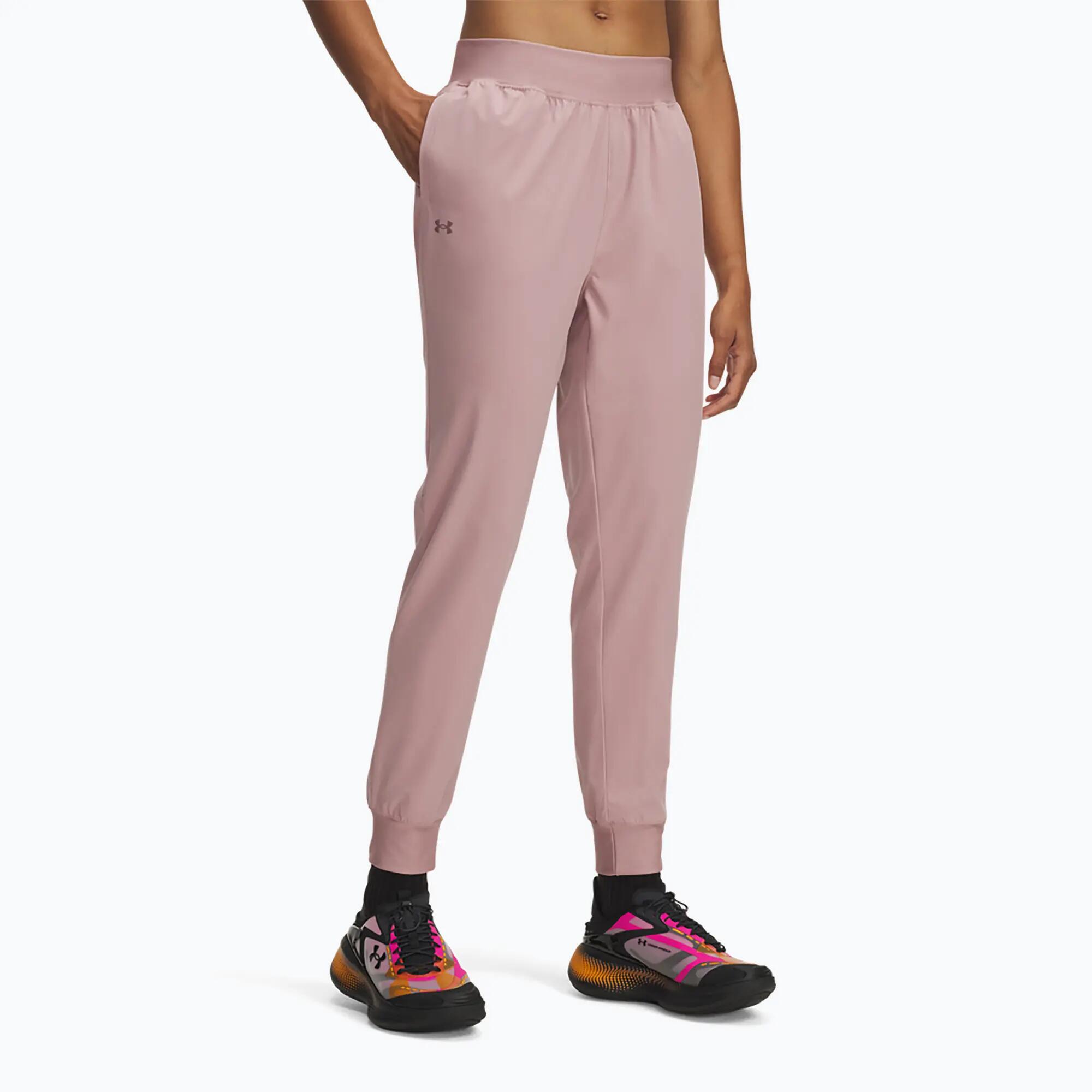 UNDER ARMOUR picture