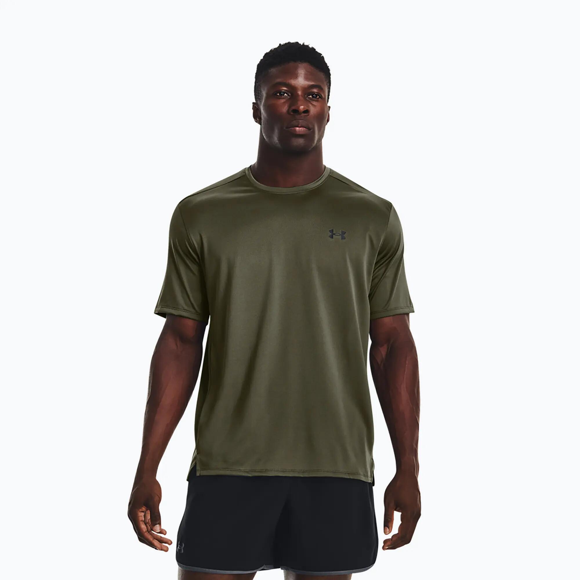 UNDER ARMOUR picture