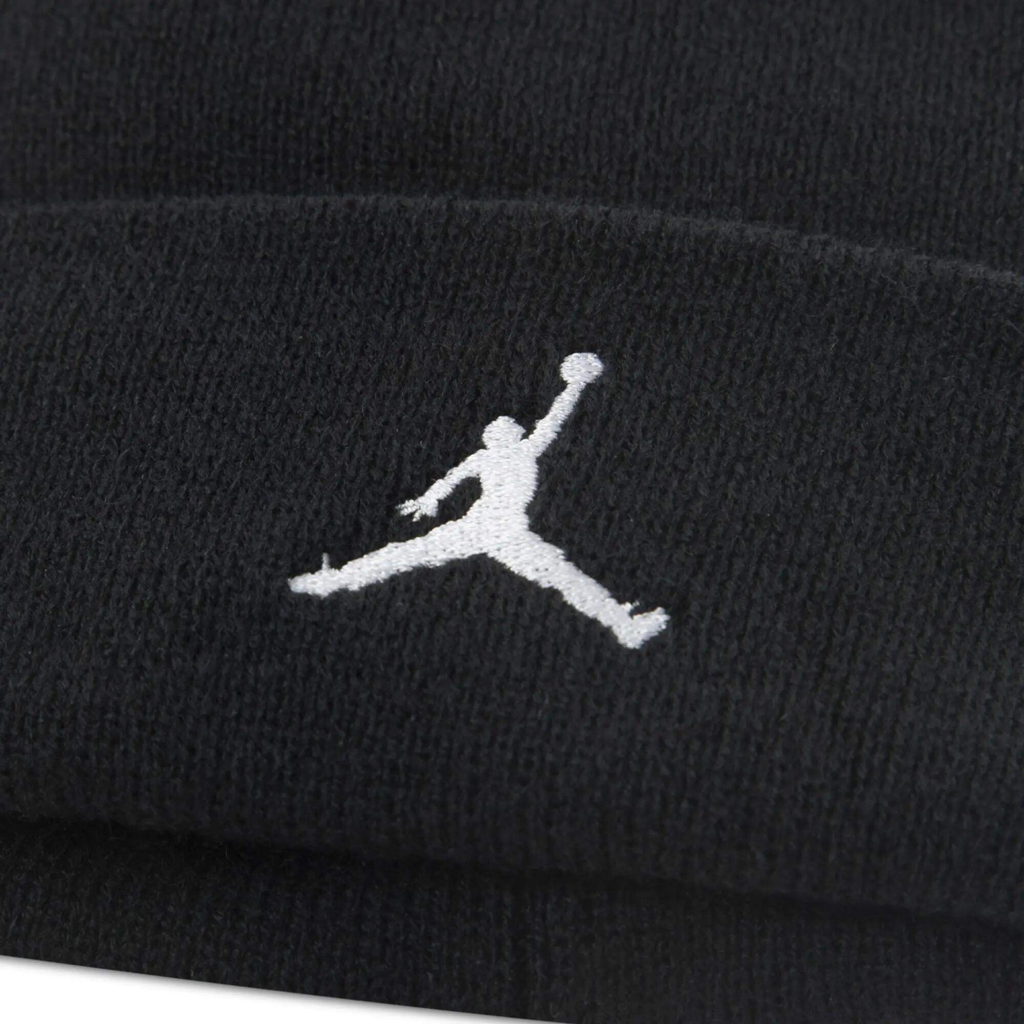Czapka Jordan Jan Essentials Beanie S Dzieci 3/5