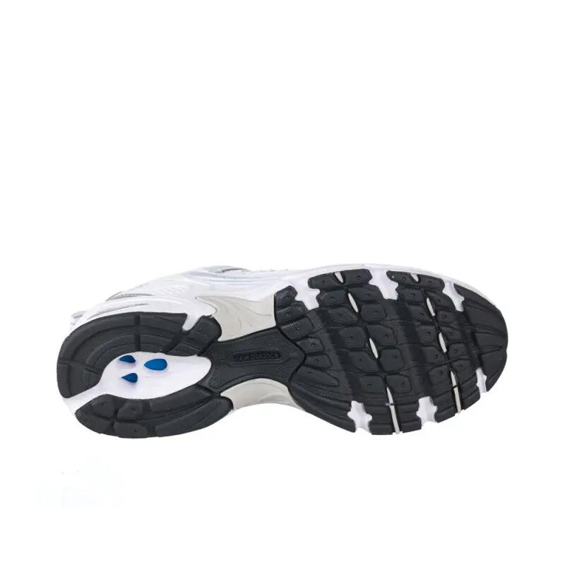 Schoenen  530 Munsell White 7/7