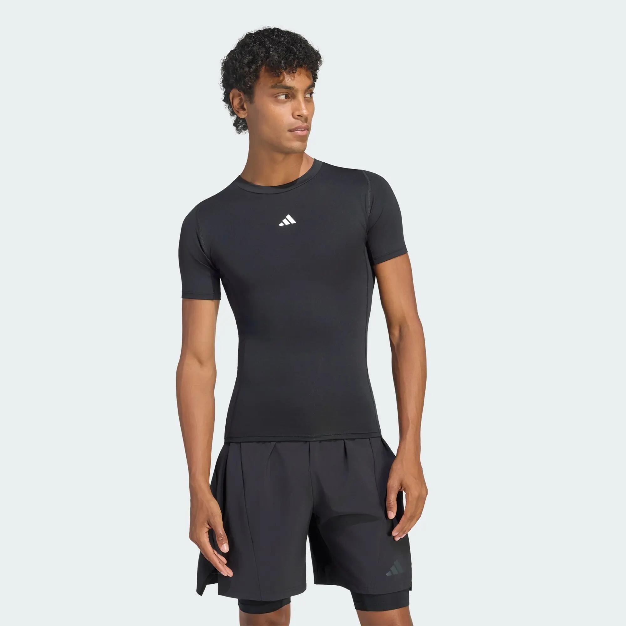 TECHFIT Compression Training Tee 2/7