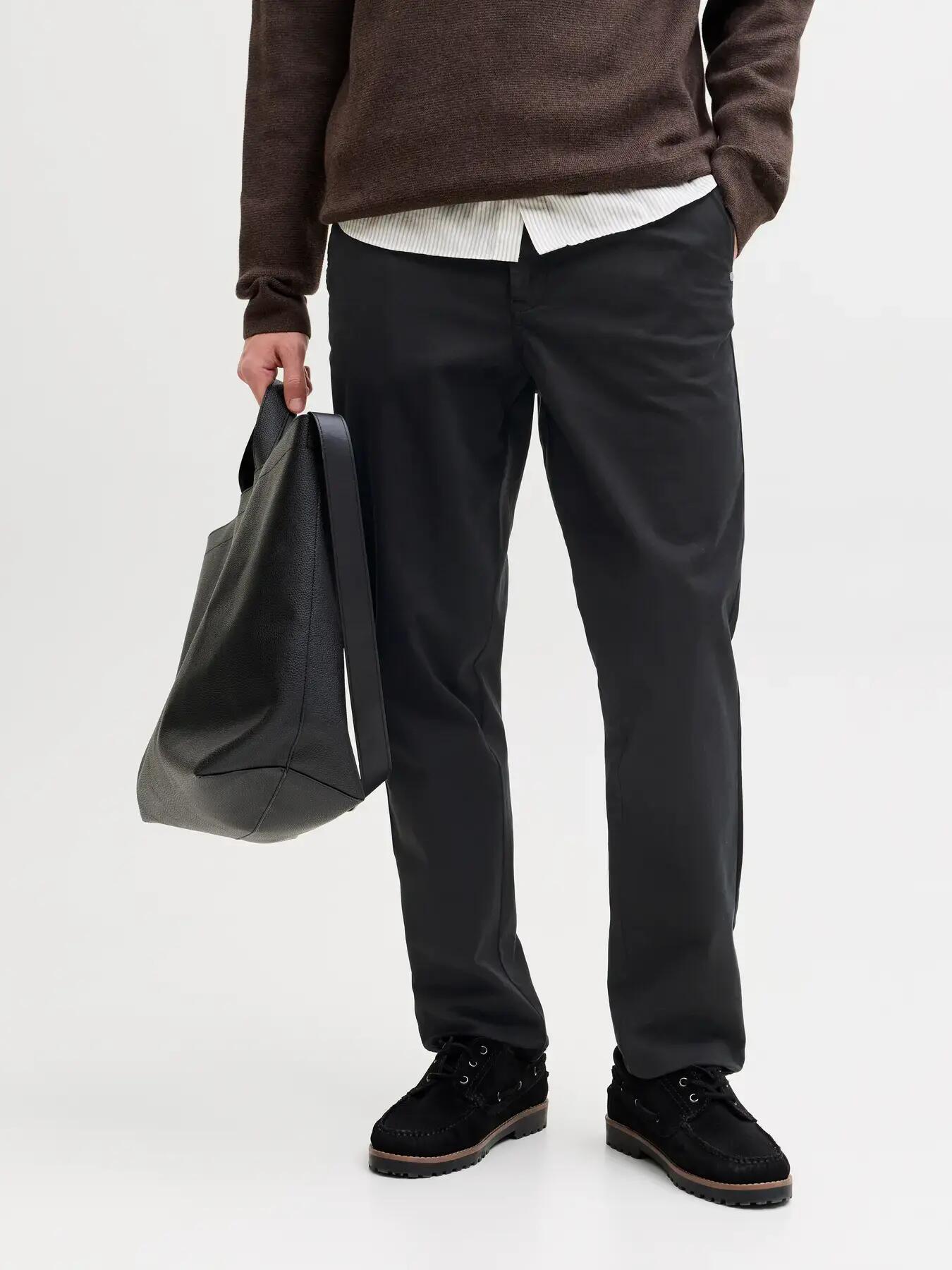 Hombre Pantalón chino Regular Fit Ollie Vance L32 Negro 3/8