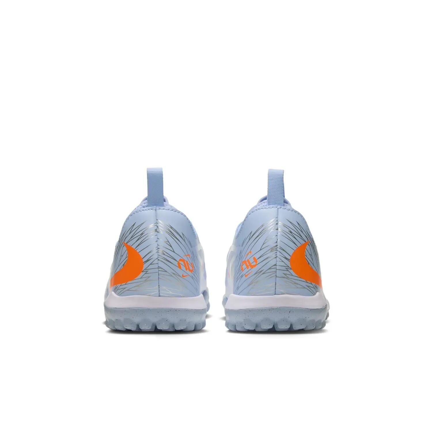 Gyermek futballcipő Nike JR Phantom 6 Low Acad TF NU4 5/10