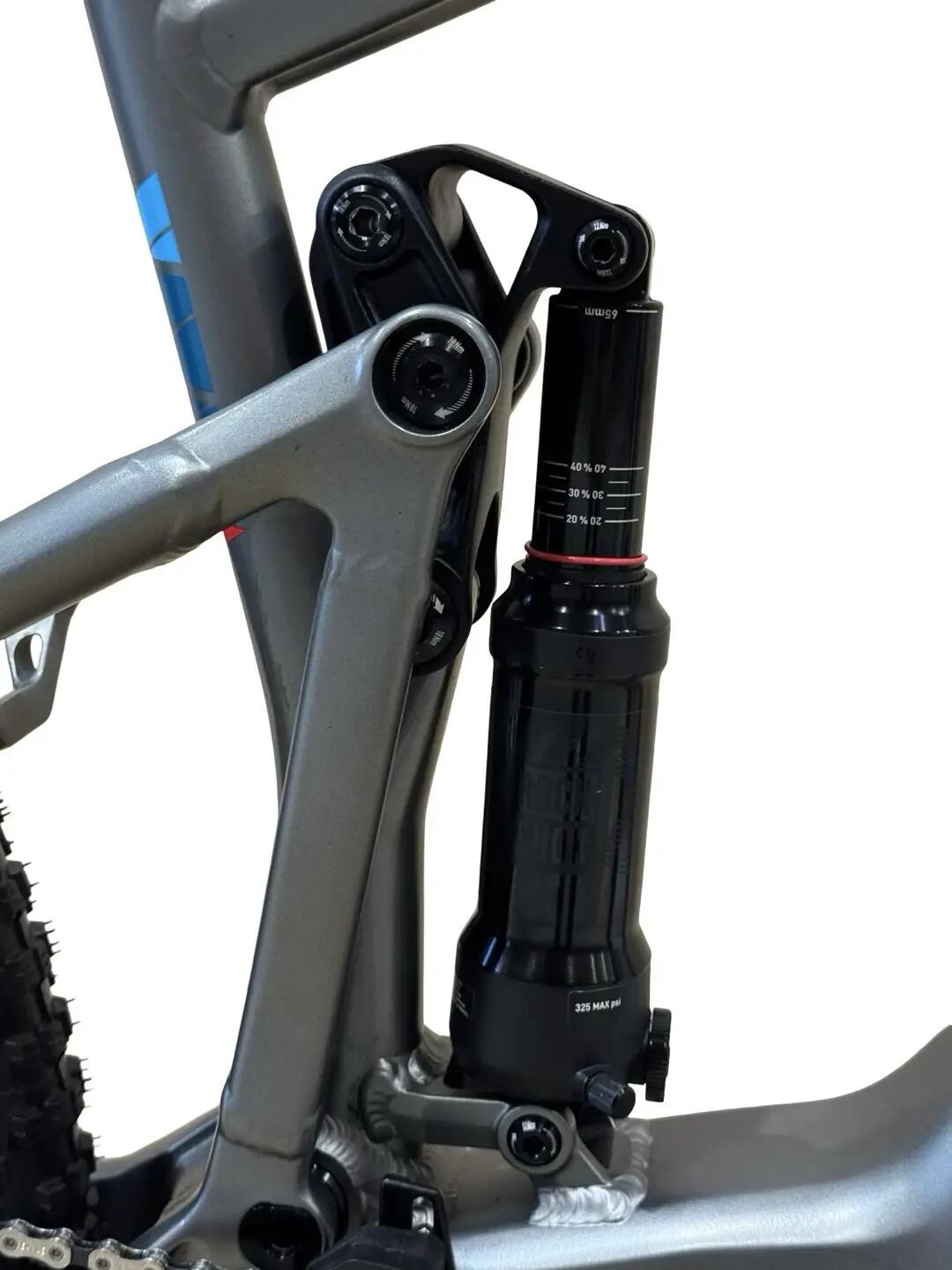 Segunda Vida - Bicicleta E-montaña Focus Sam² 6.7 Sram NX - Como nuevo 10/14