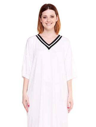 Lässiges Damenkleid in Schwarz und Weiß