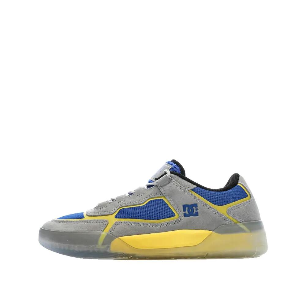 DC SHOES picture