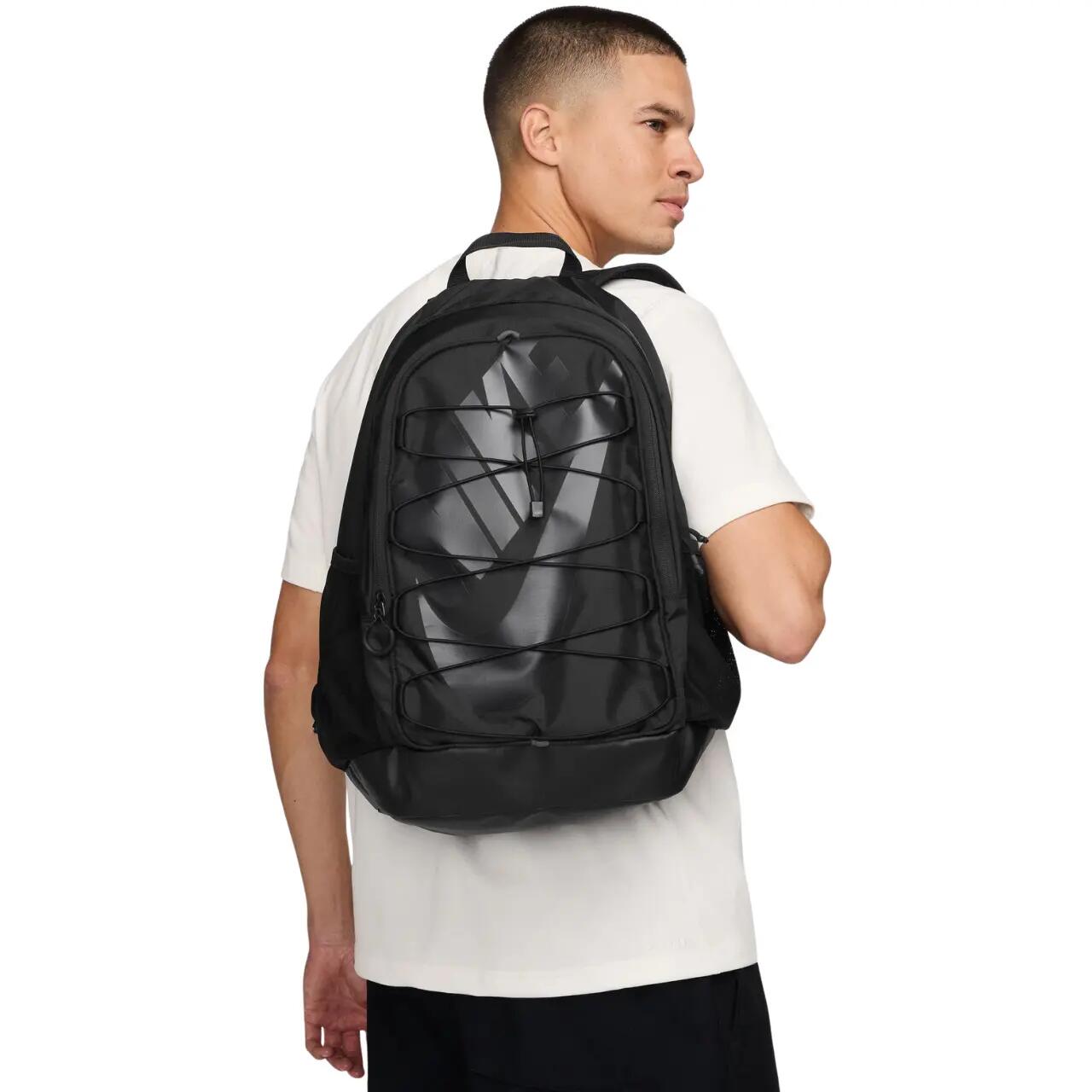 NIKE picture