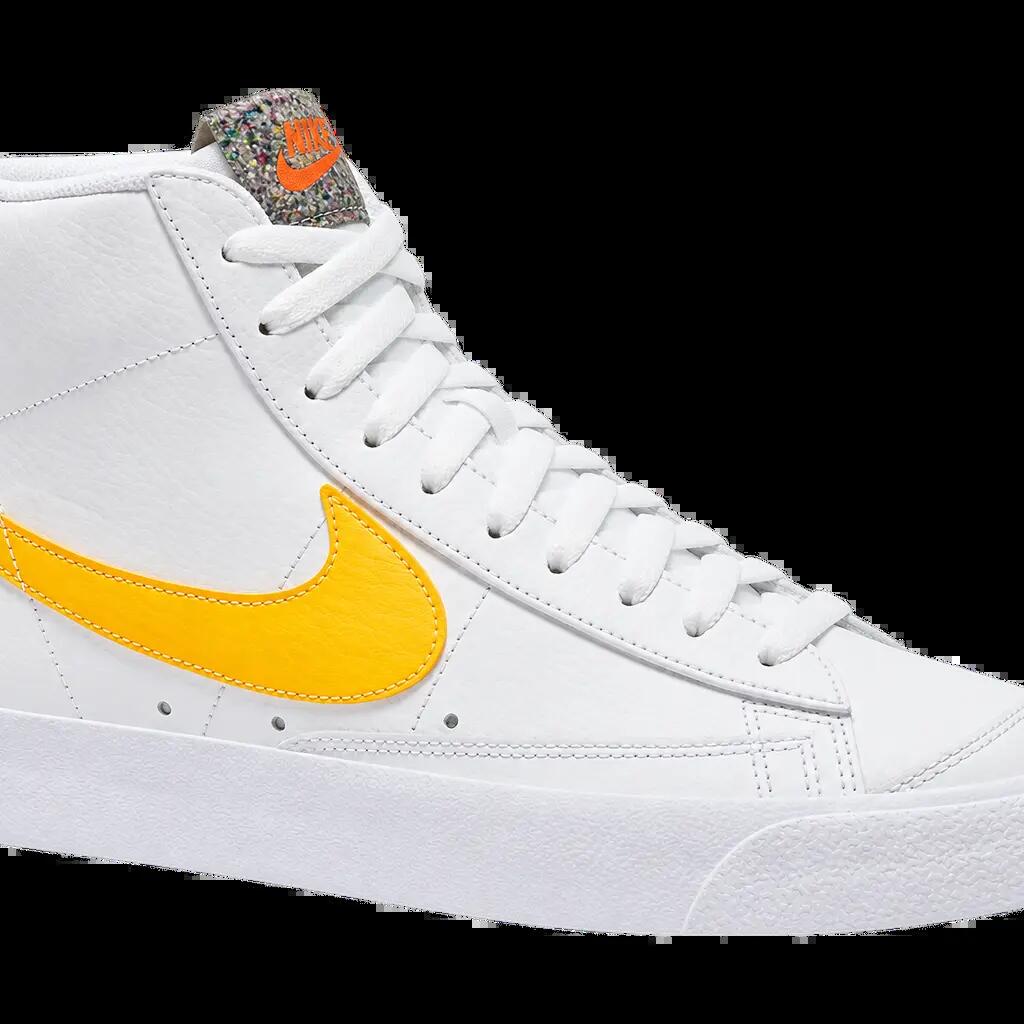 Herren - Sneaker - Vintage - Nike Blazer Mid 77 - Weiß und University Gold