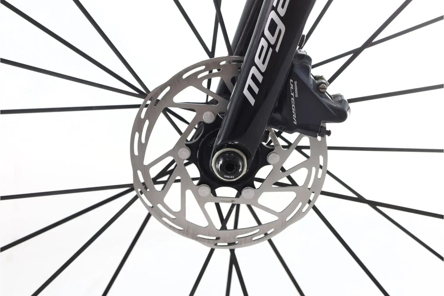 Segunda Vida · Bicicleta estrada ·  Raise Di2 11V · Muito bom estado 7/8