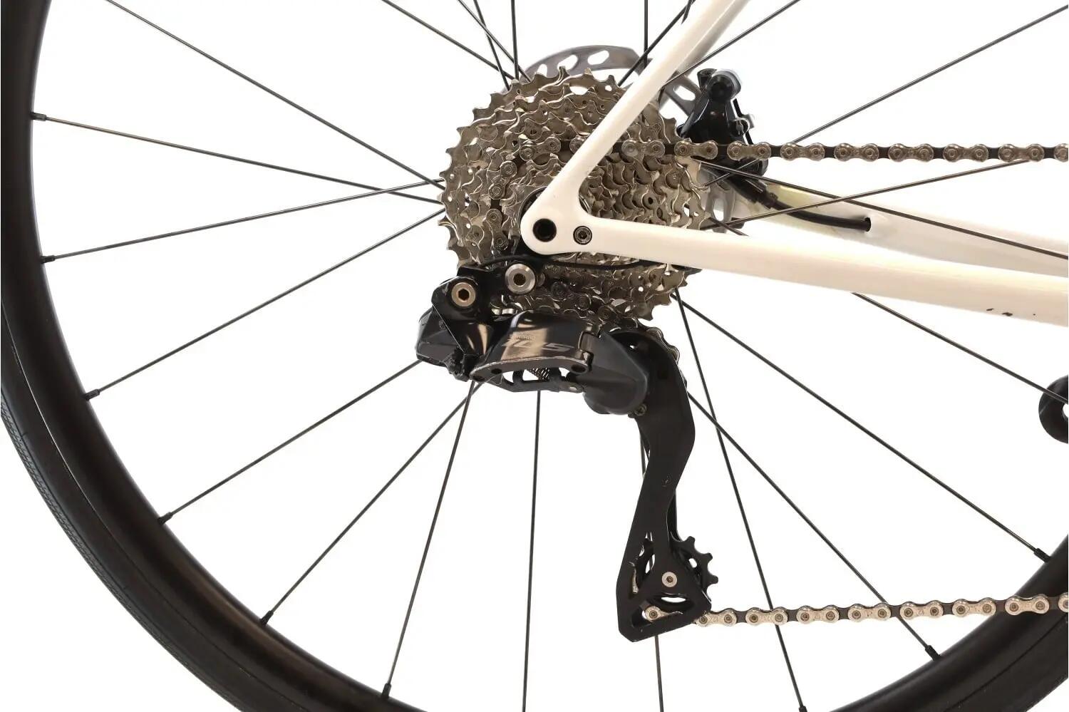 Refurbished road bike ·  Aethos Comp Di2 12V · Very good condition 3/7