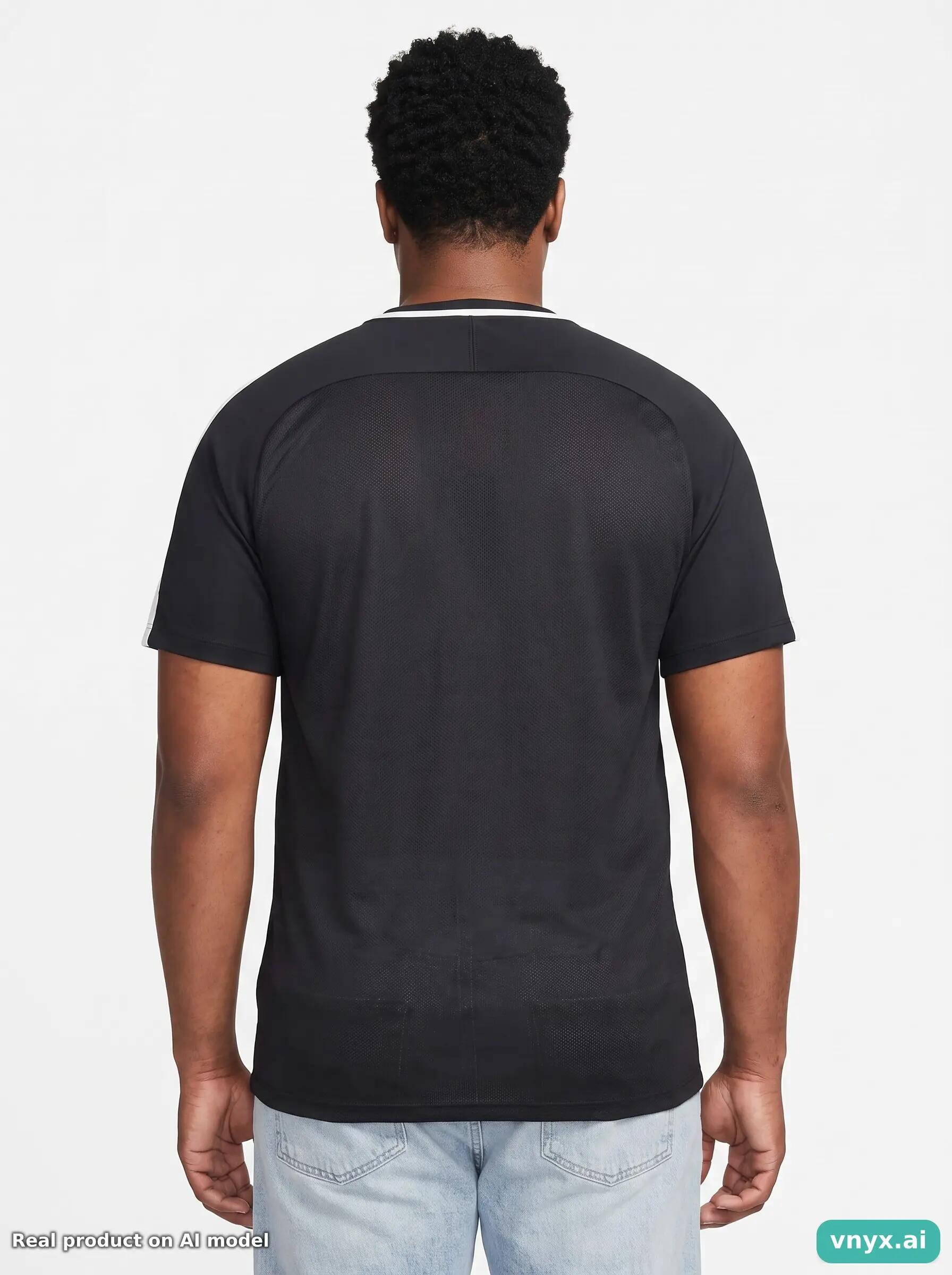 Second Life - Vintage Nike Classic Black Sports T-Shirt Men L 2/5