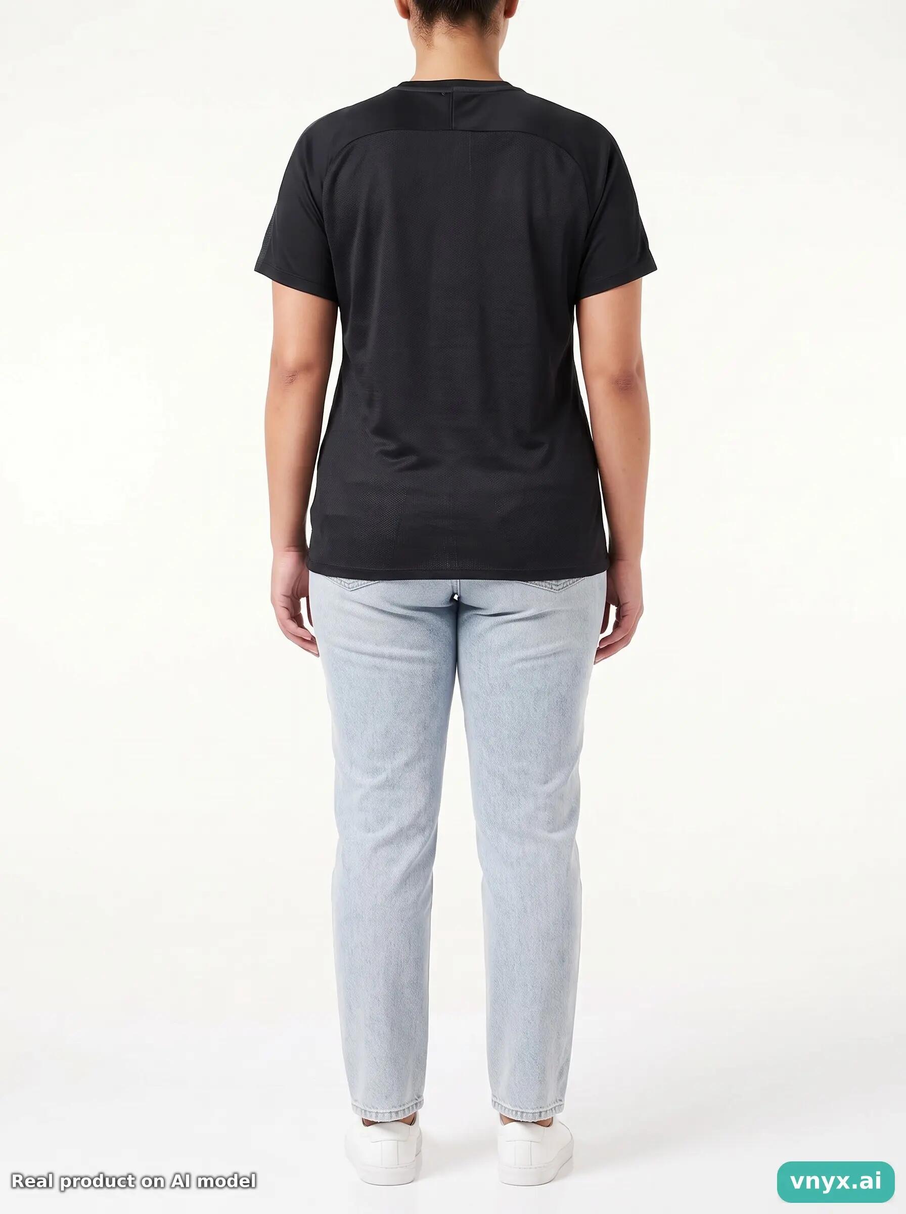 Second Life - Athletic Nike Sports T-shirt in Black size L 4/5