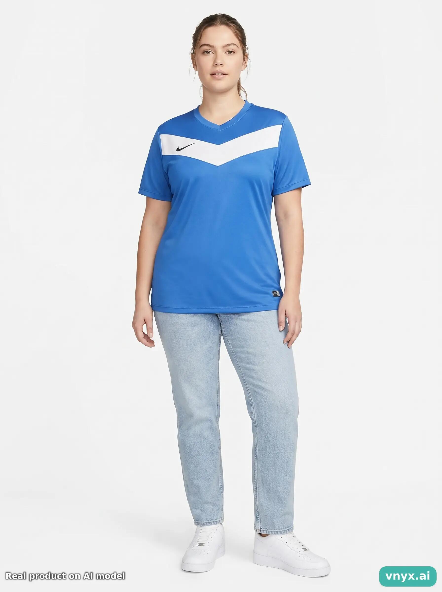 Second Life - Athletic Nike T-Shirt in Blue size L Sports T-shirt 3/5