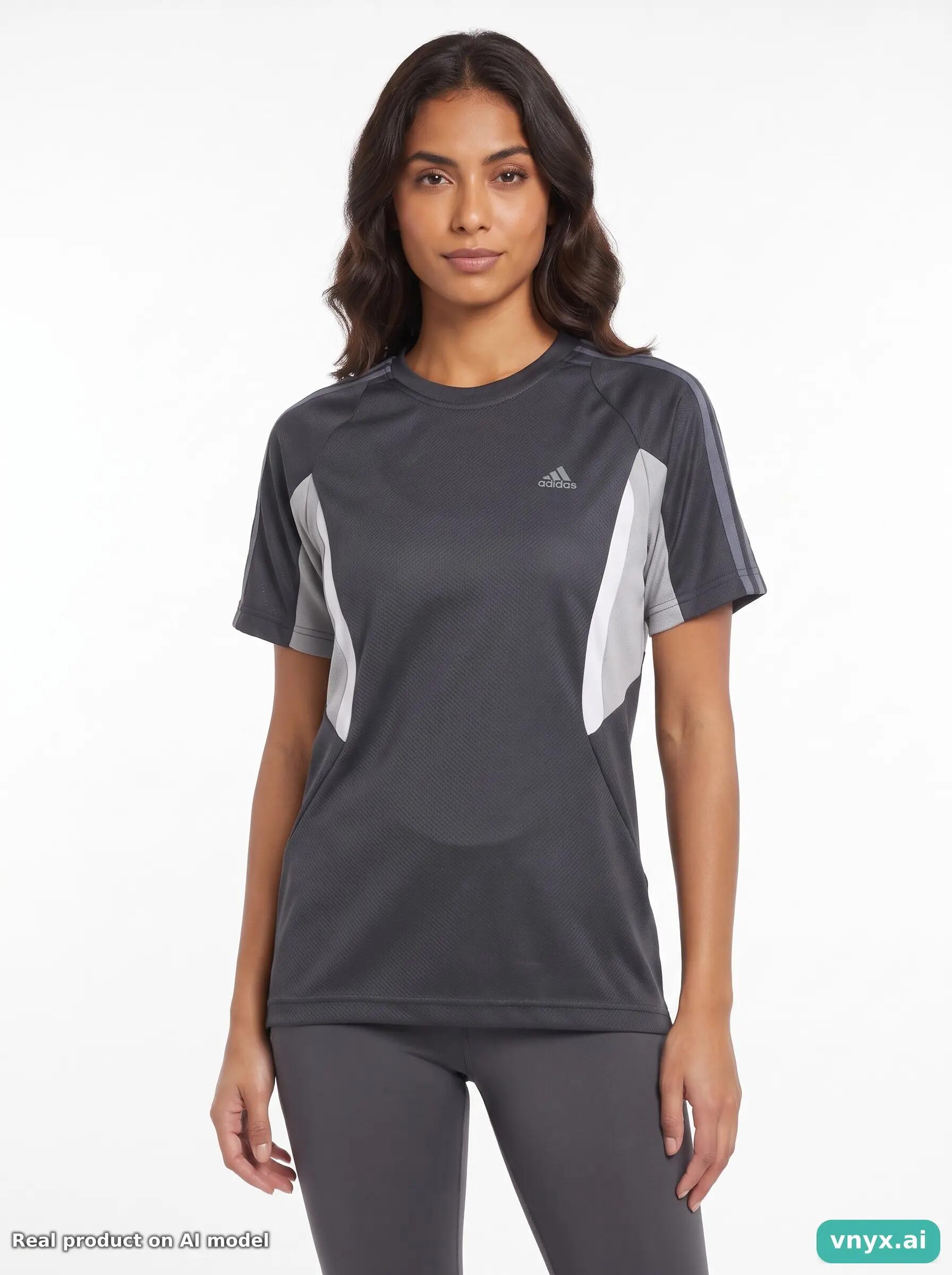 Second Life - Athletic Adidas Sports T-shirt in Black size M 5/5