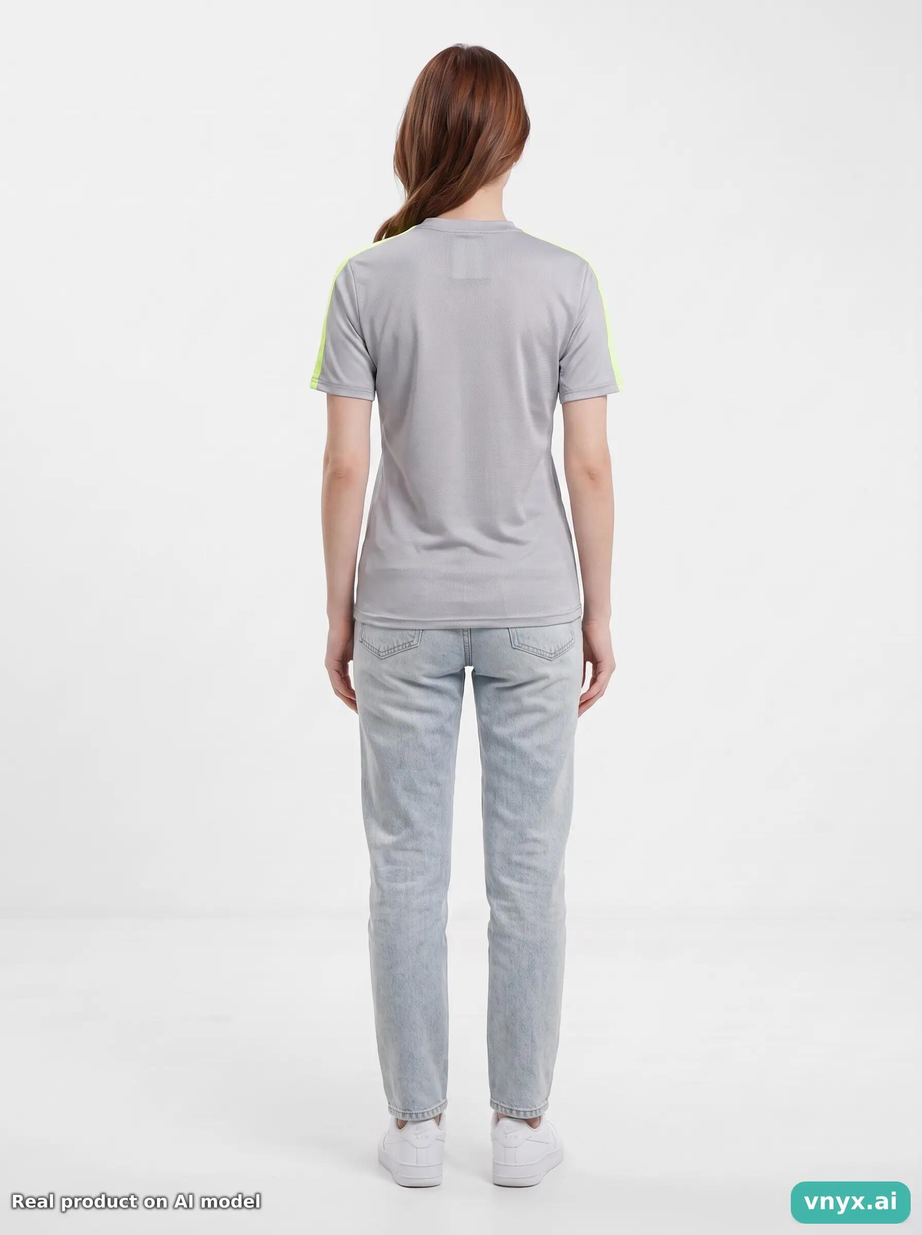 Second Life - Slim Nike Sports T-Shirt in Grey size M 4/5