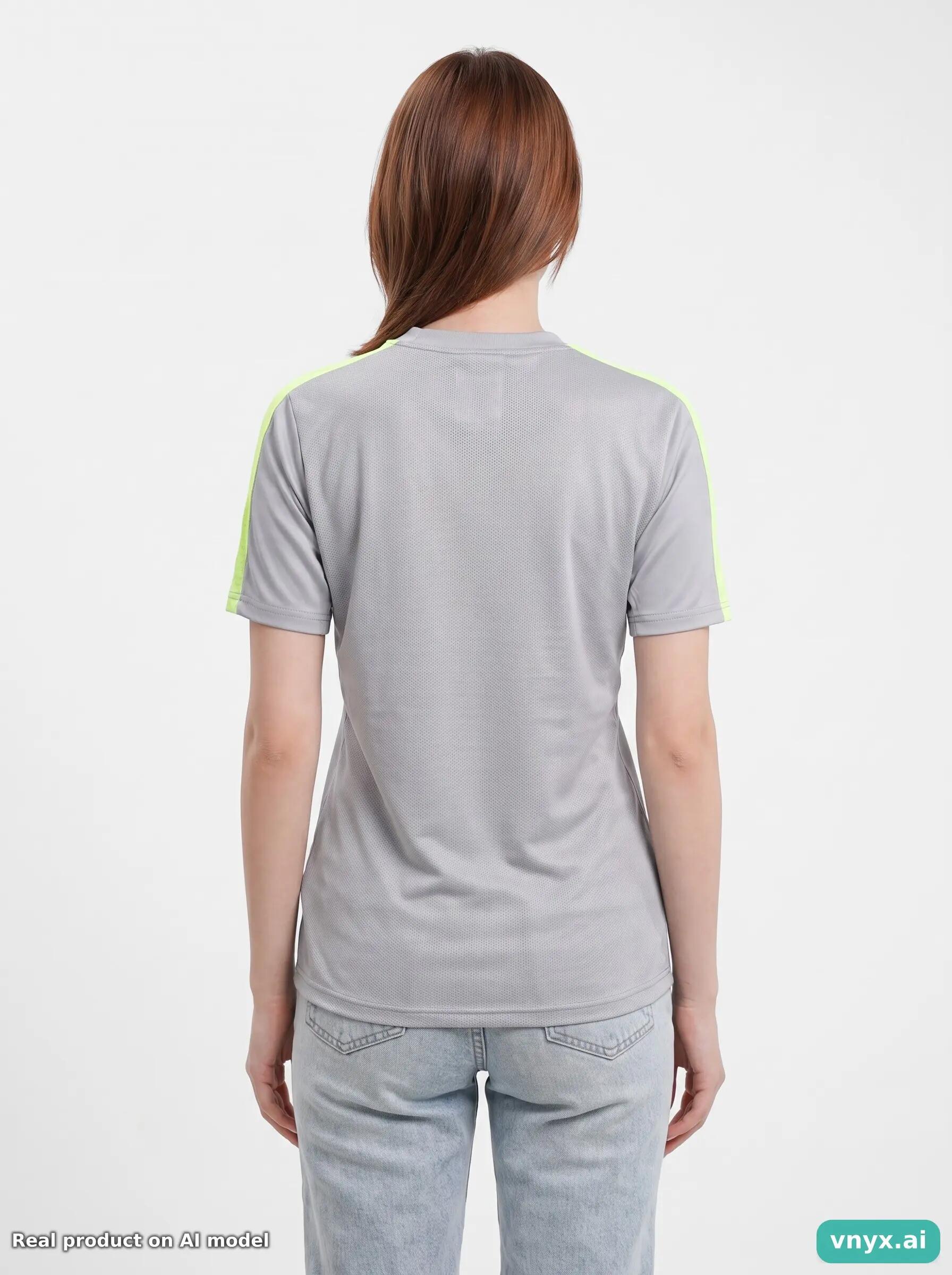 Second Life - Slim Nike Sports T-Shirt in Grey size M 2/5