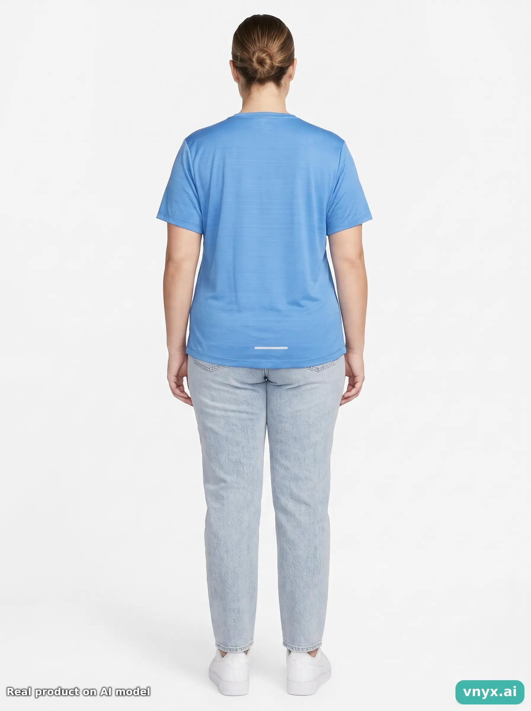 Second Life - Athletic Nike T-Shirt in Blue size L Sports T-shirt 4/5