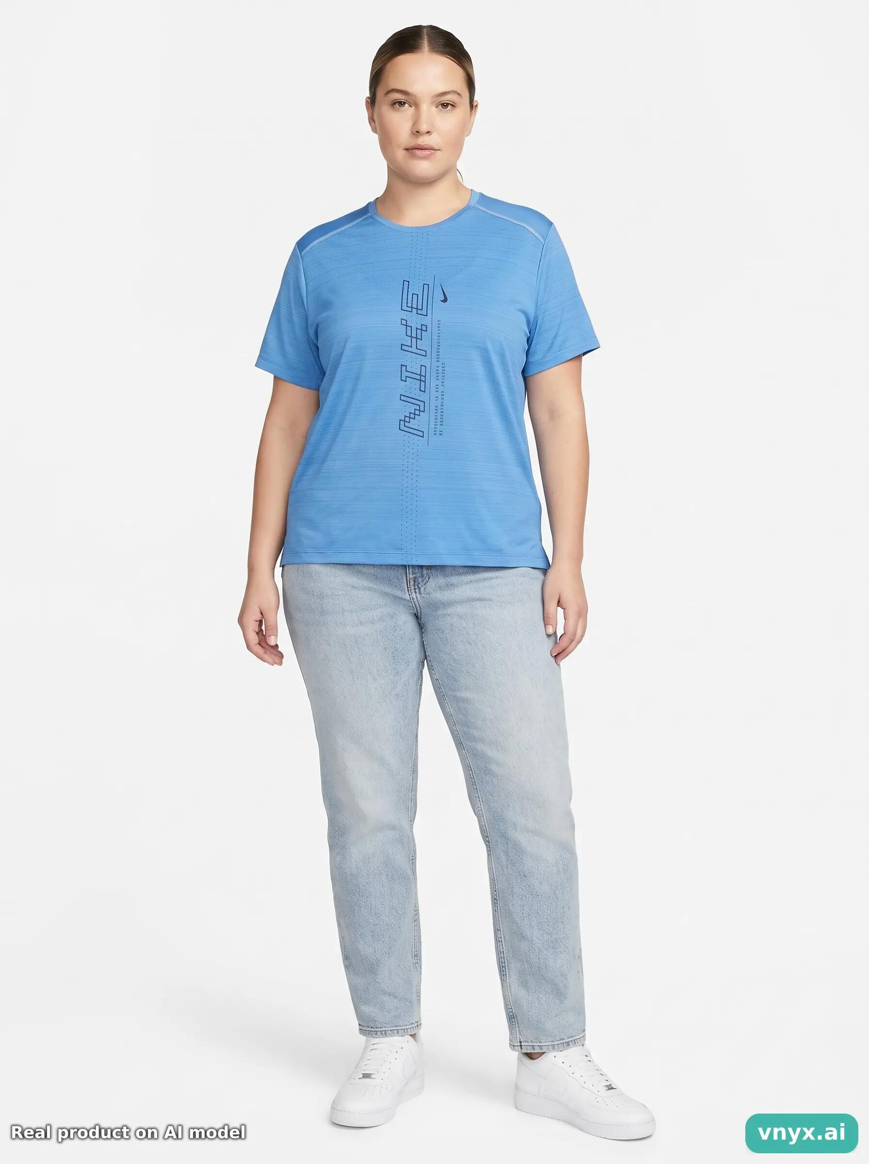 Second Life - Athletic Nike T-Shirt in Blue size L Sports T-shirt 3/5