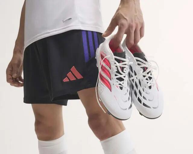 Adidas PREDATOR LEAGUE FG Erkek Çim Zemin Kramponu IH7154 Beyaz 2/5