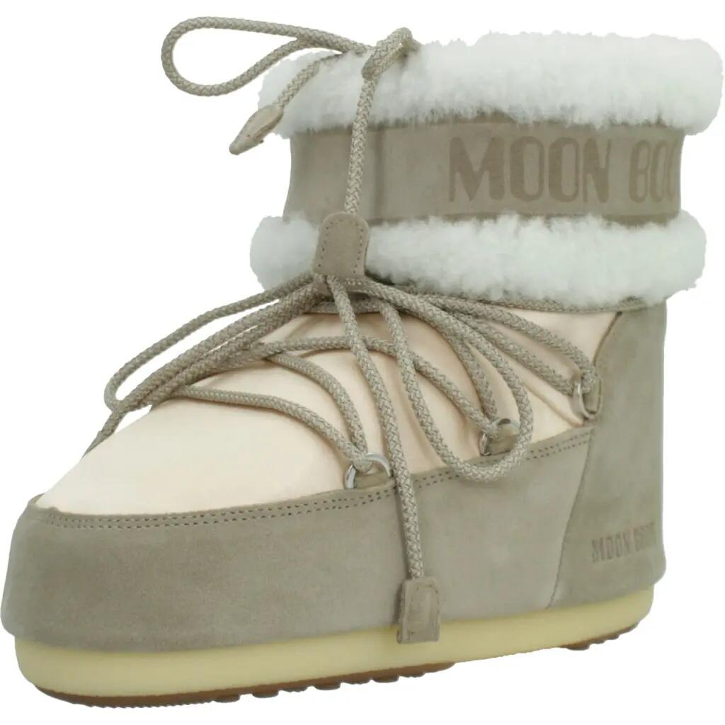 MOON BOOT picture