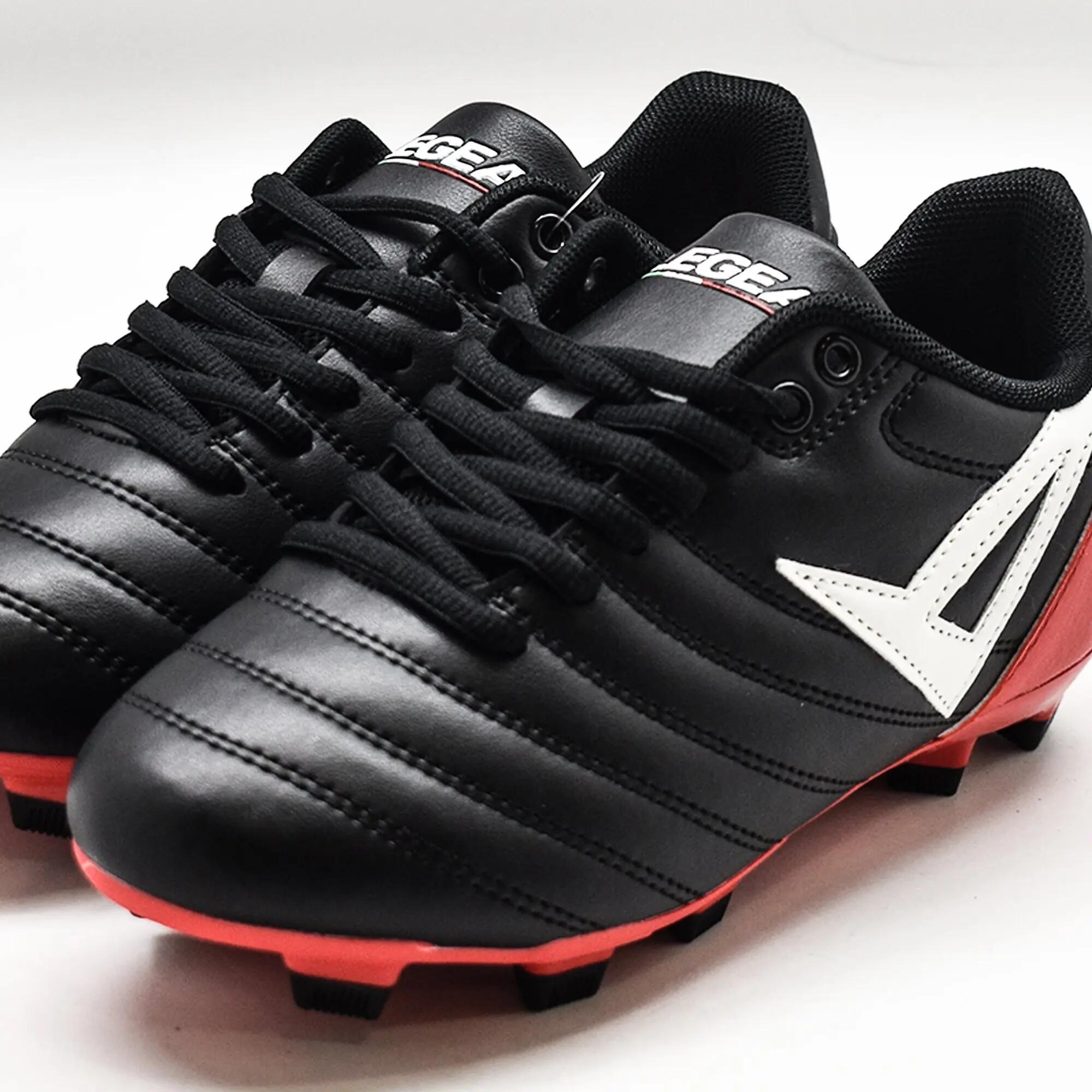 Chaussure de football LEGEA modèle DOKO 5/5