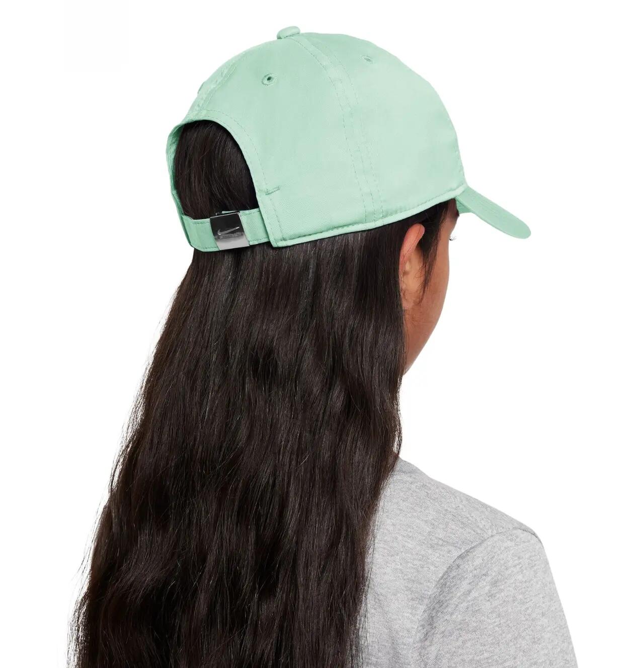 Czapka Juniorska Z Daszkiem Nike Dri-Fit 3/3