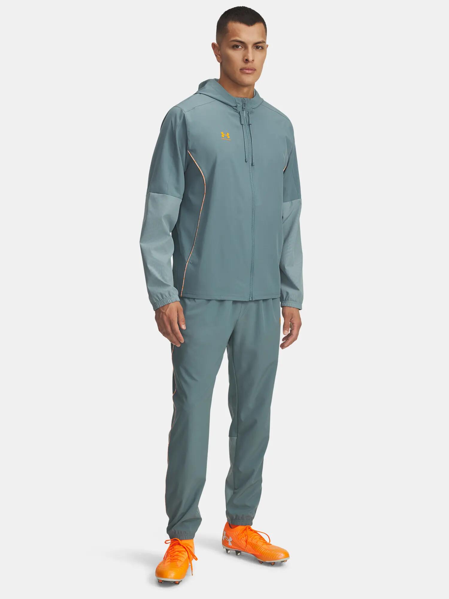 UNDER ARMOUR picture
