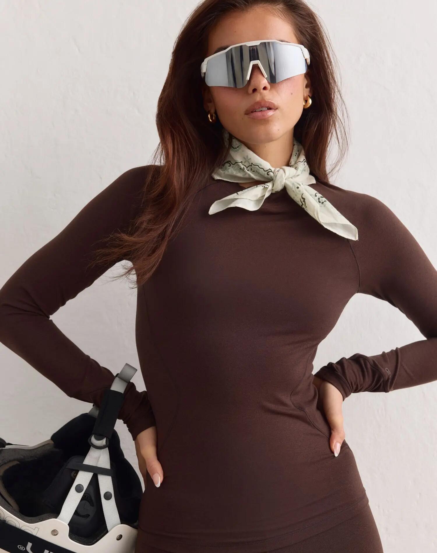 Damski top odprowadzający wilgoć, 4‑kierunkowo elastyczny Baselayer brązowy 4/5