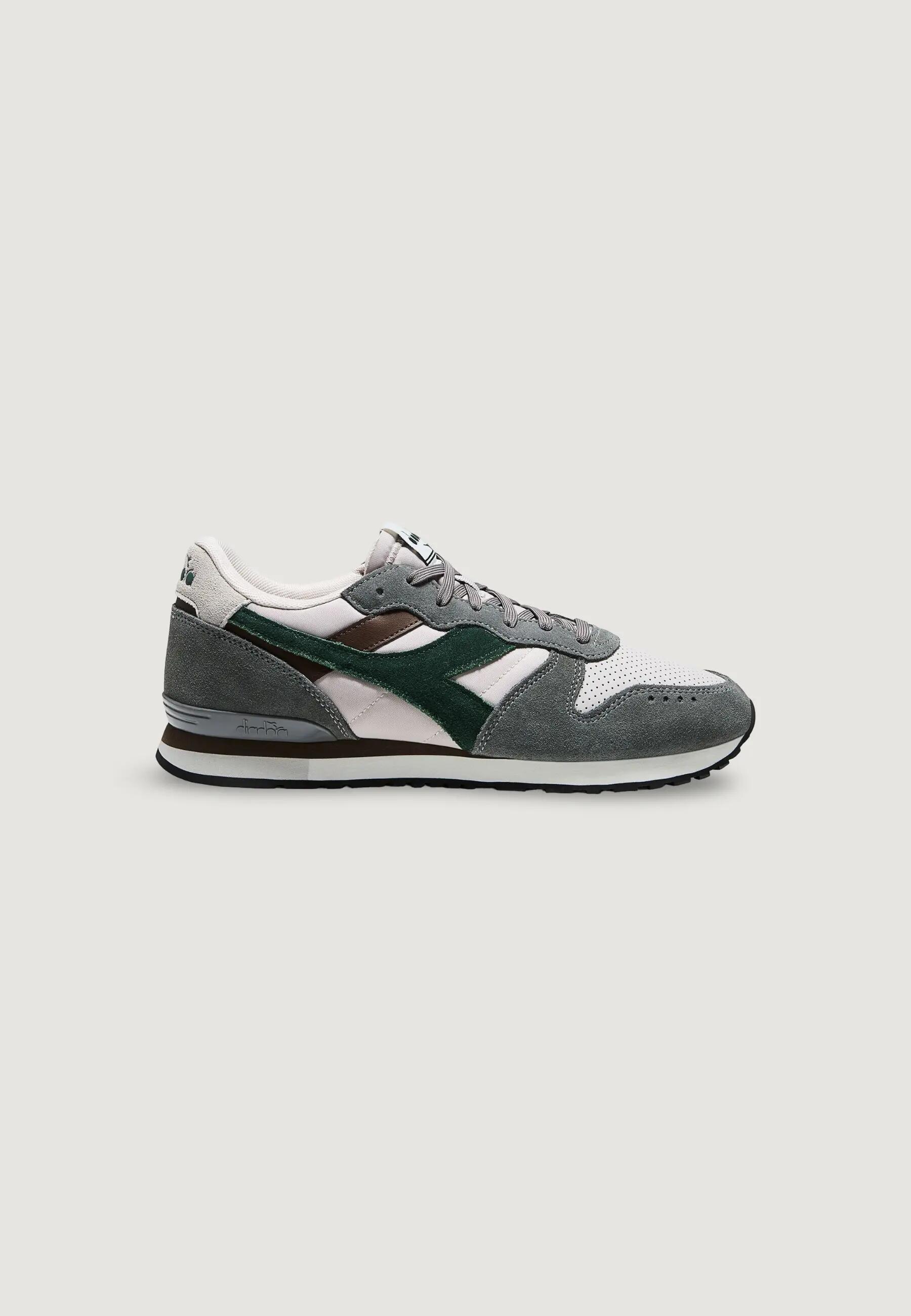 DIADORA picture