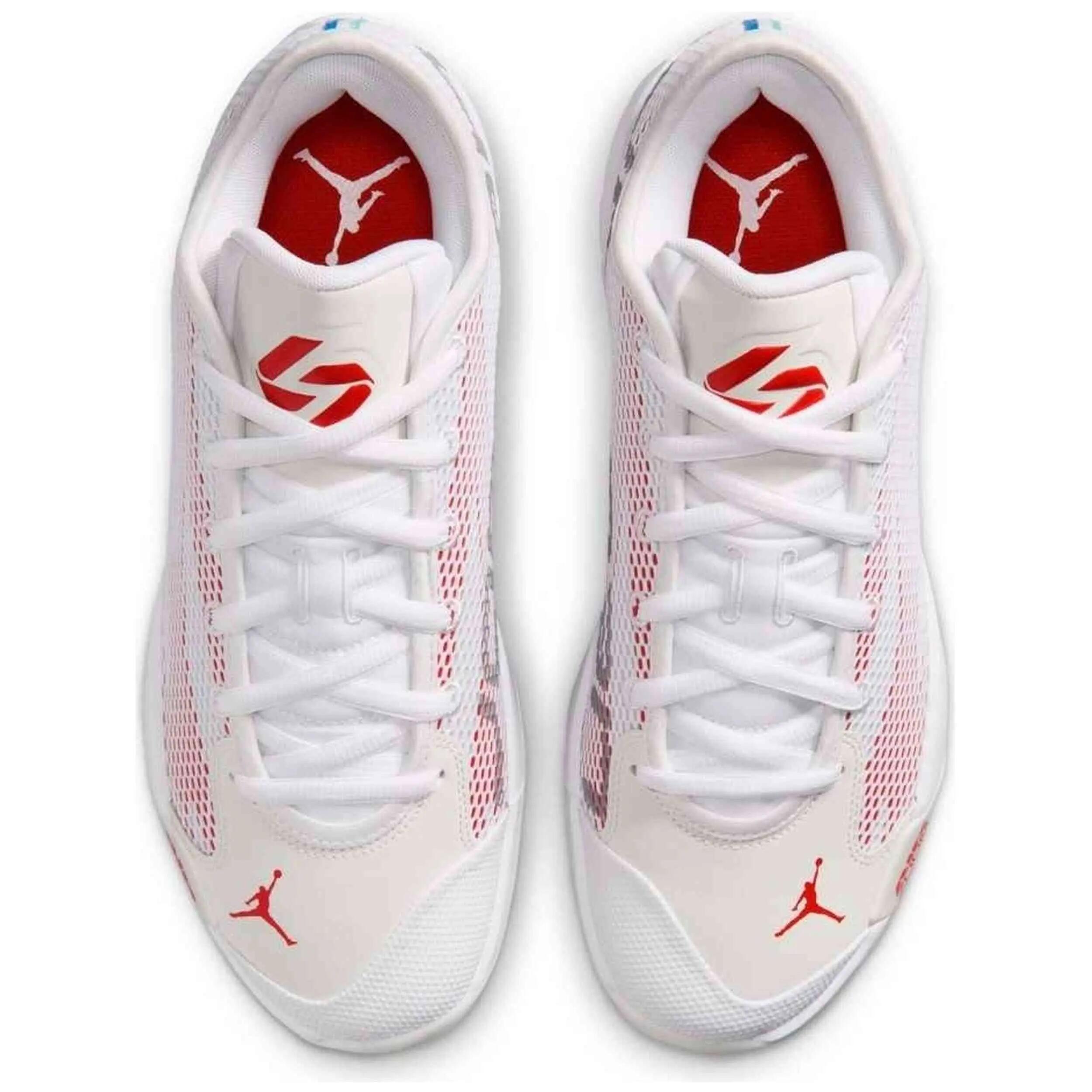 Scarpe da basket Jordan modello Luka 77 "White/Swan/Picante Red" per uomini 4/5