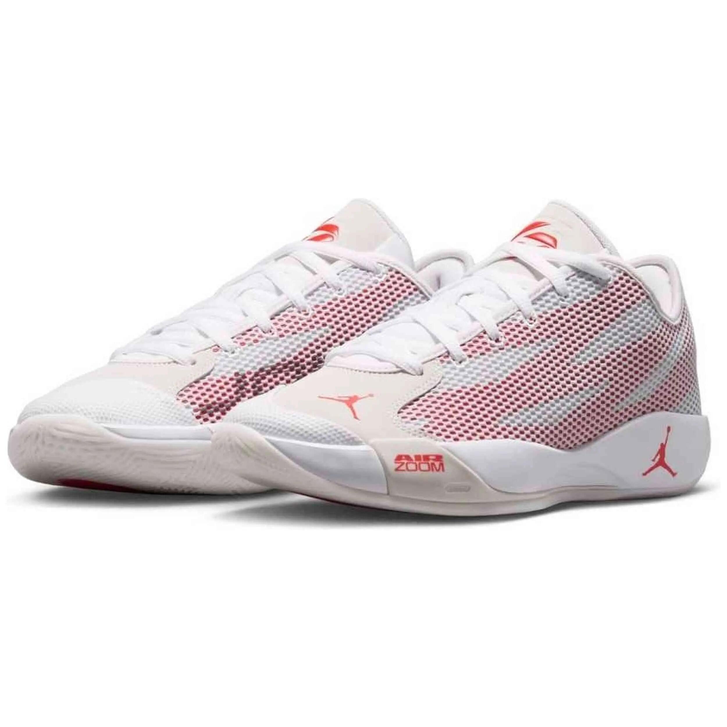 Scarpe da basket Jordan modello Luka 77 "White/Swan/Picante Red" per uomini 2/5