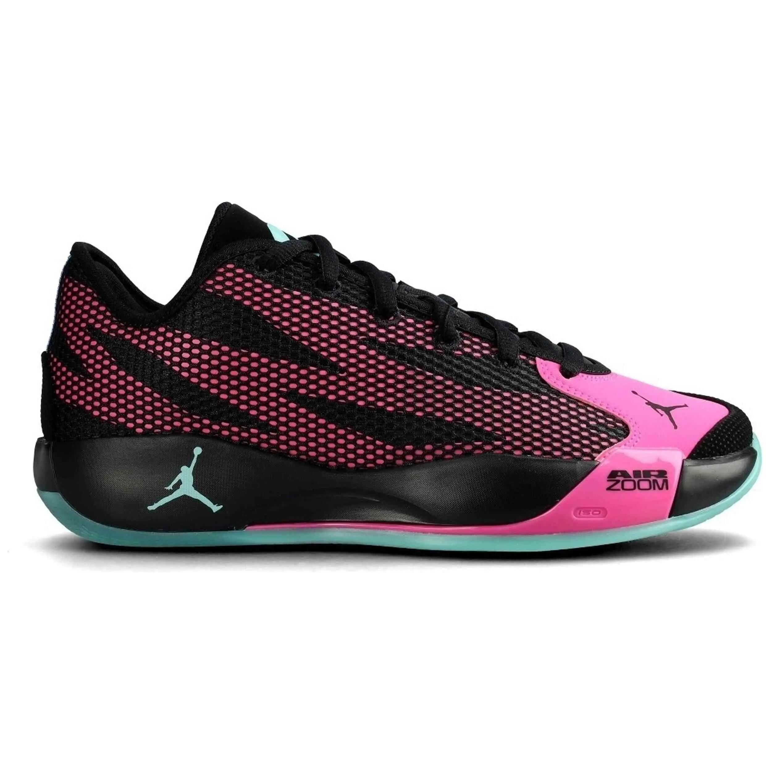 Scarpe da basket Jordan modello Luka 77 "Black/Pink" per uomini 2/5