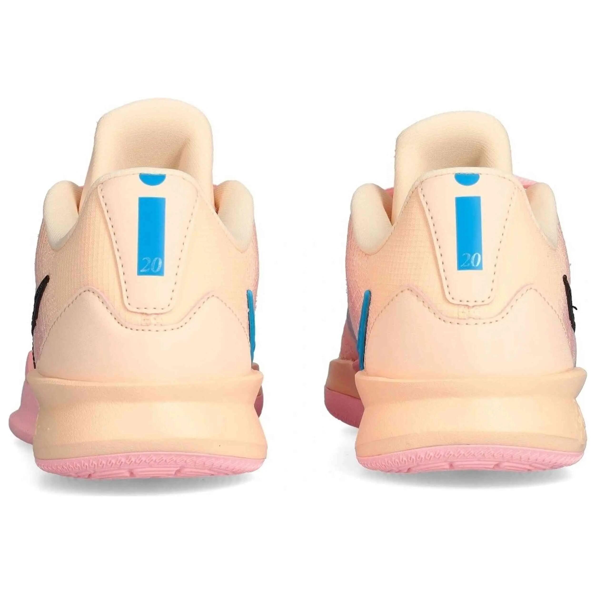 Chaussures de basket-ball Nike modèle Sabrina 3 "Twin" pour femmes 4/5