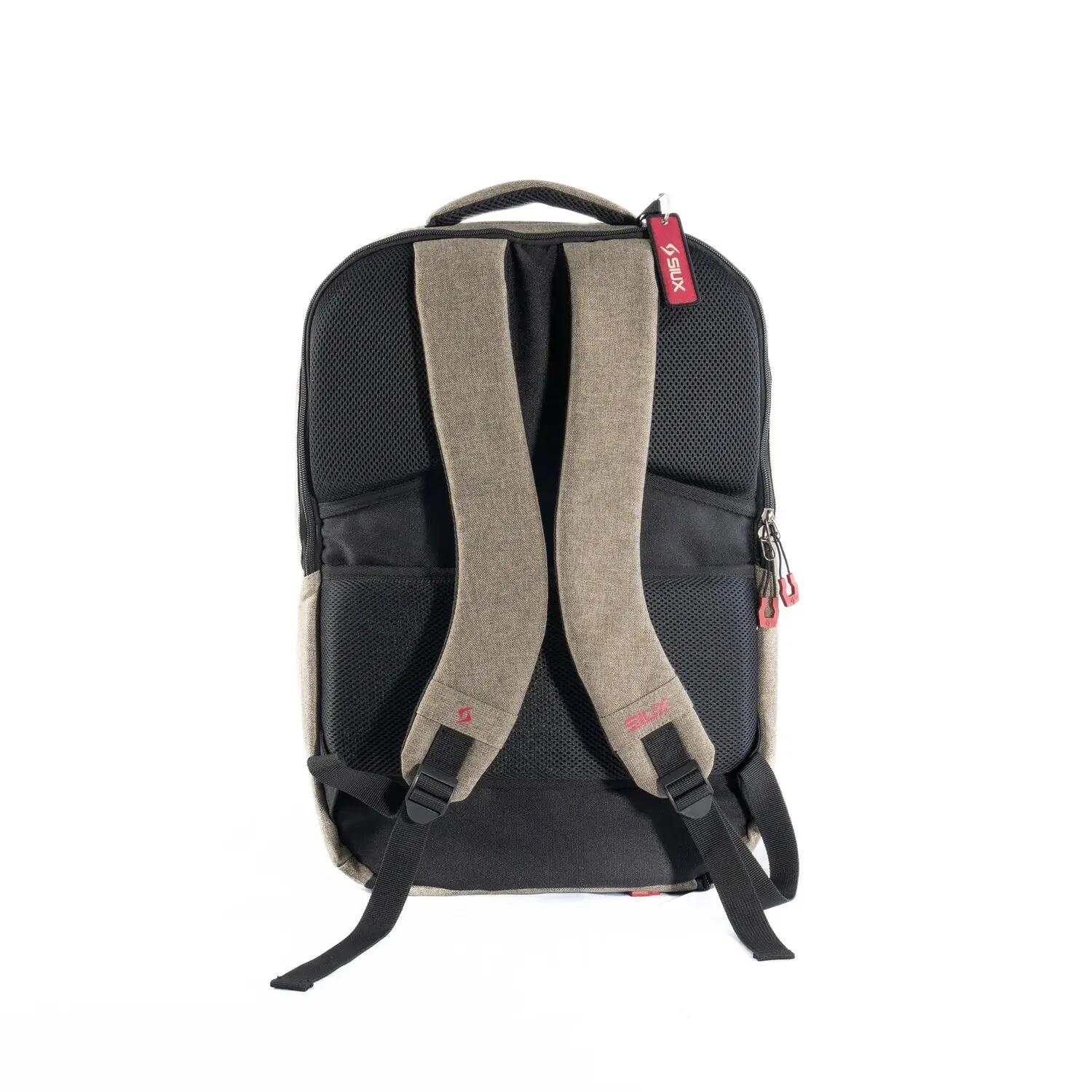 SIUX Trail Grey | Padel backpack with large capacity and functional compartments 4/6