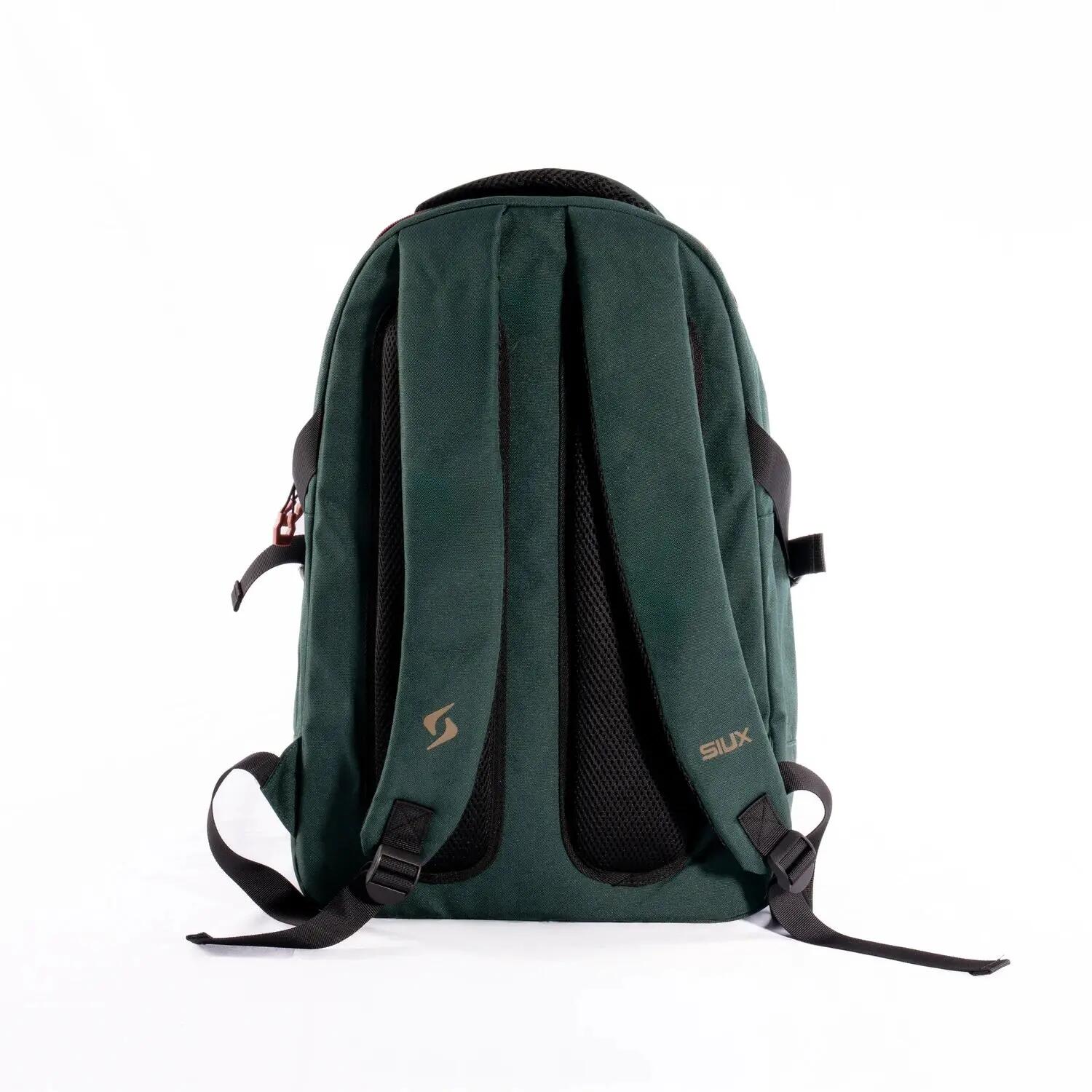 SIUX Edge Green | Padel backpack with large capacity and functional compartments 4/7
