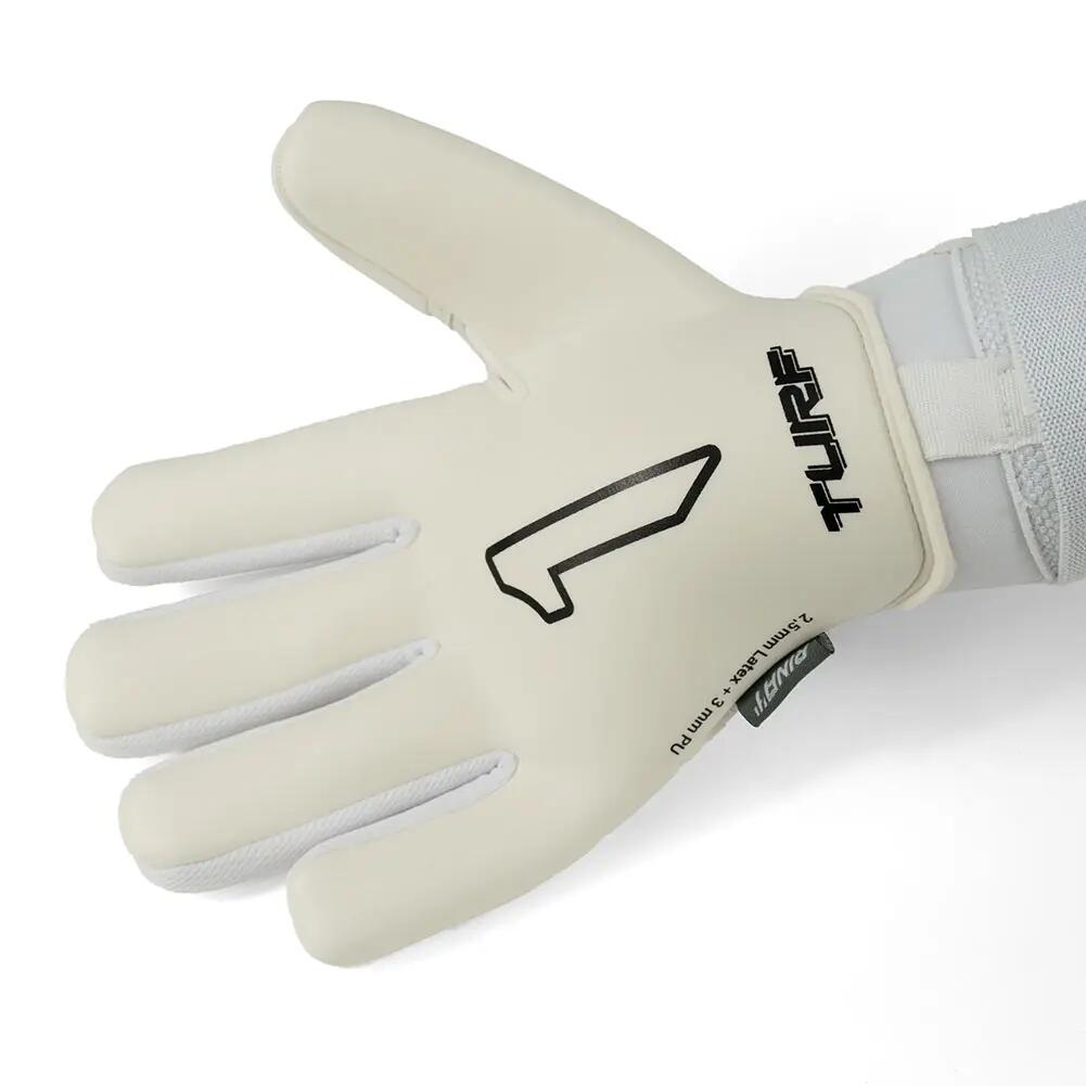 Rinat Kratos Turf Wit maat 7 4/7