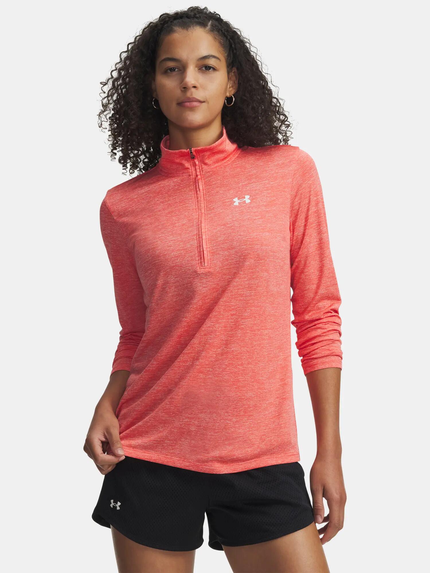 UNDER ARMOUR picture