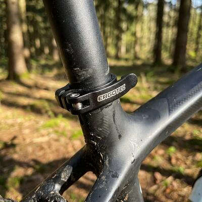 Ergotec zadelklem scq-200 40 mm met snelspanner, aluminium zwart